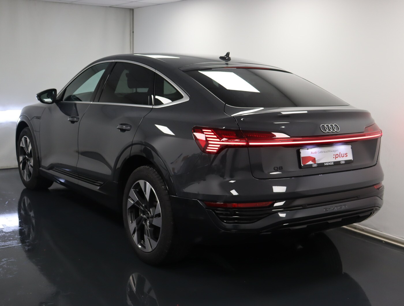 Image about Audi Q8 Sportback e-tron advanced 55 e-tron quattro