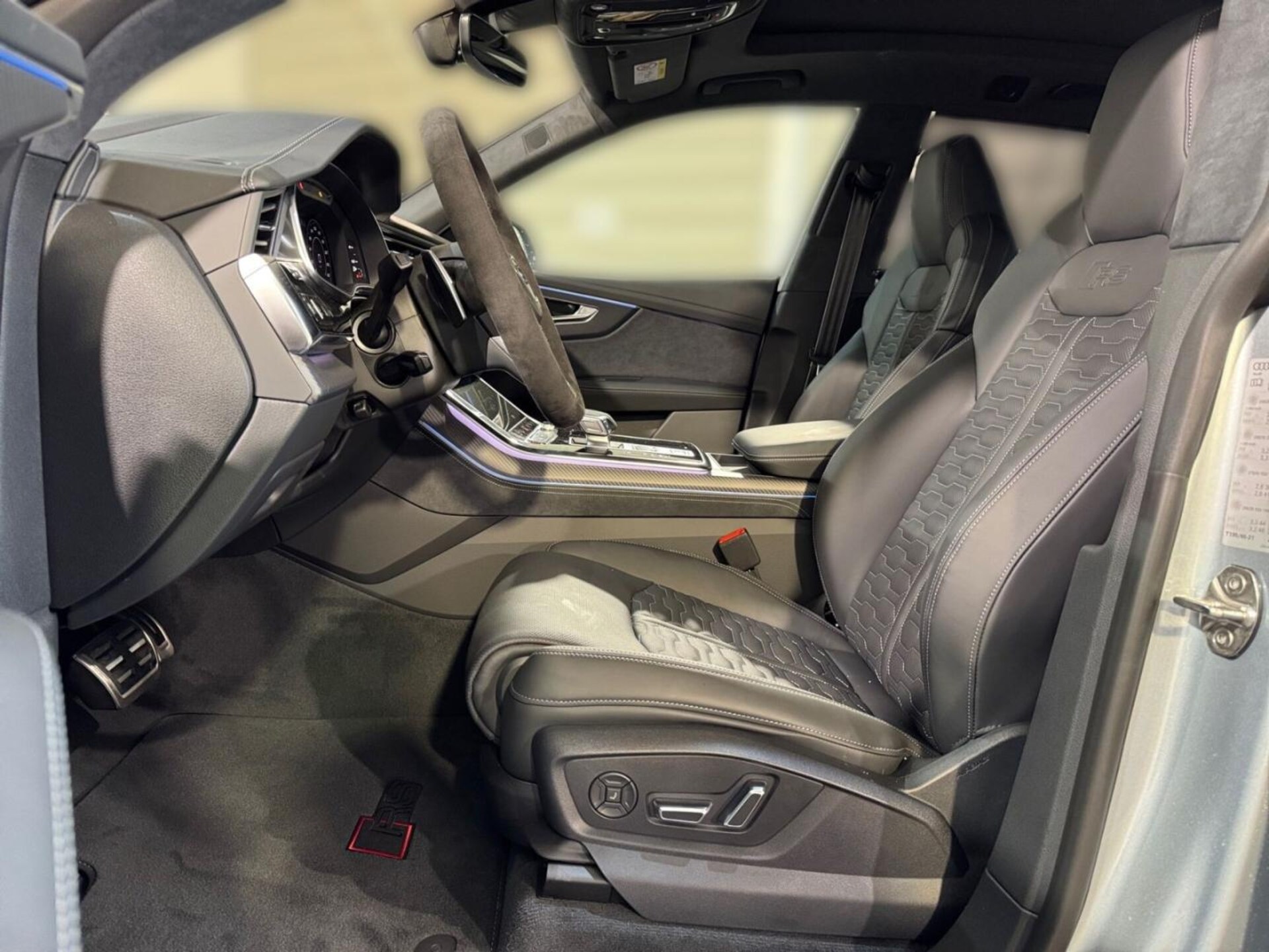 Audi RS Q8 SUV performance
