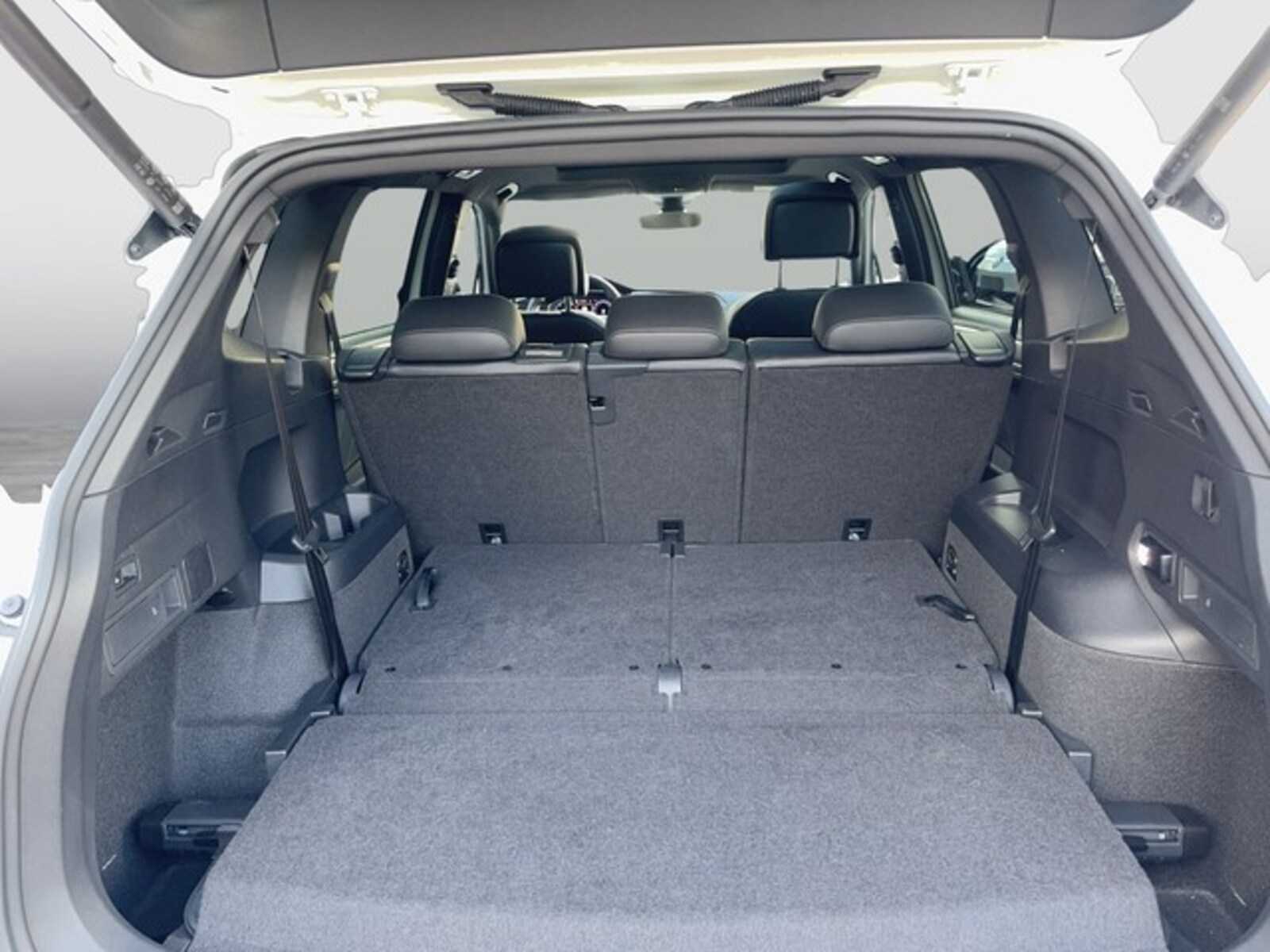 Volkswagen Tiguan Allspace – Bild 12