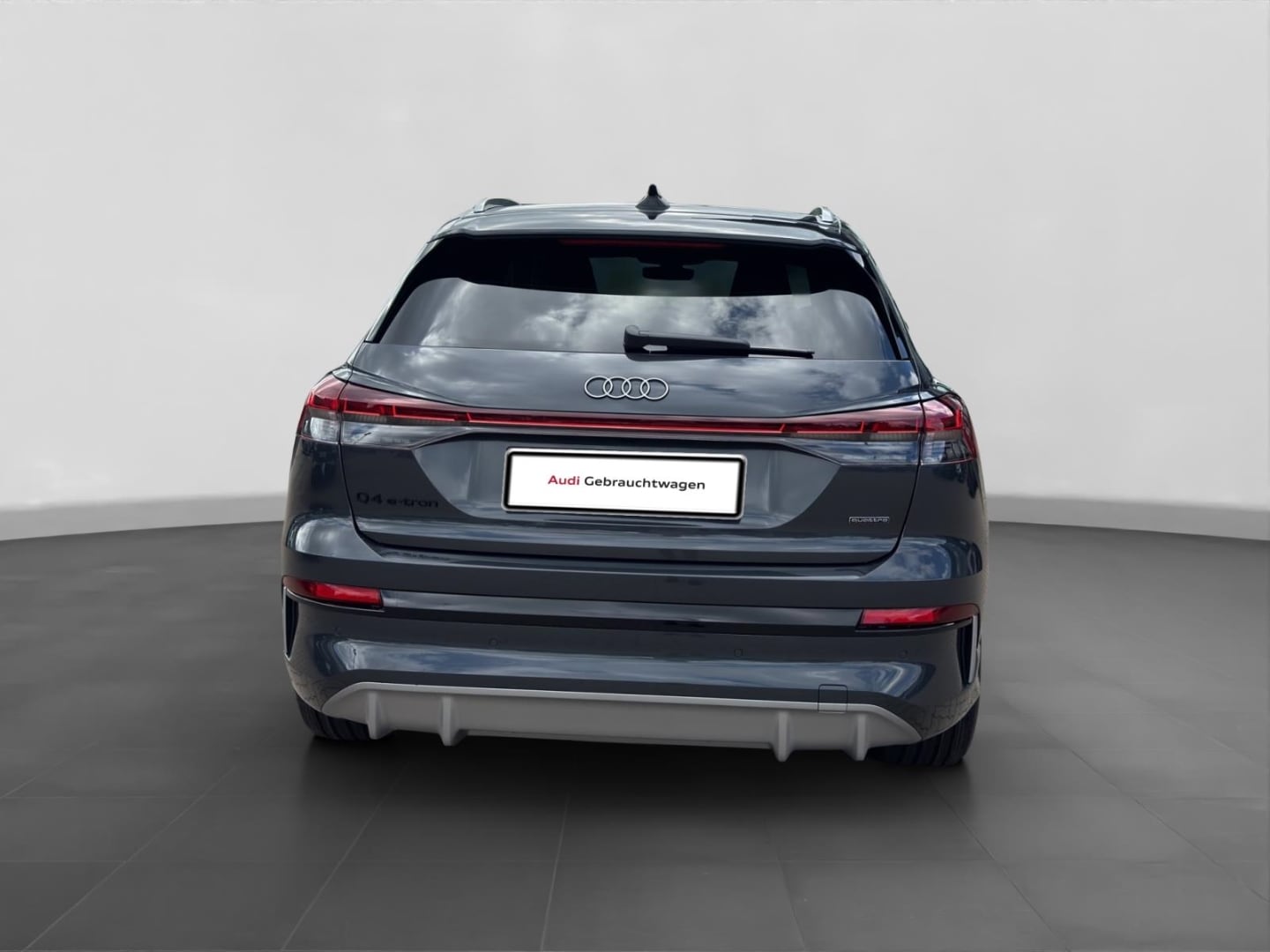 Bild über Audi Q4 SUV e-tron e-tron quattro 220 kW - für weitere Informationen kontaktieren Sie den Audi Partner