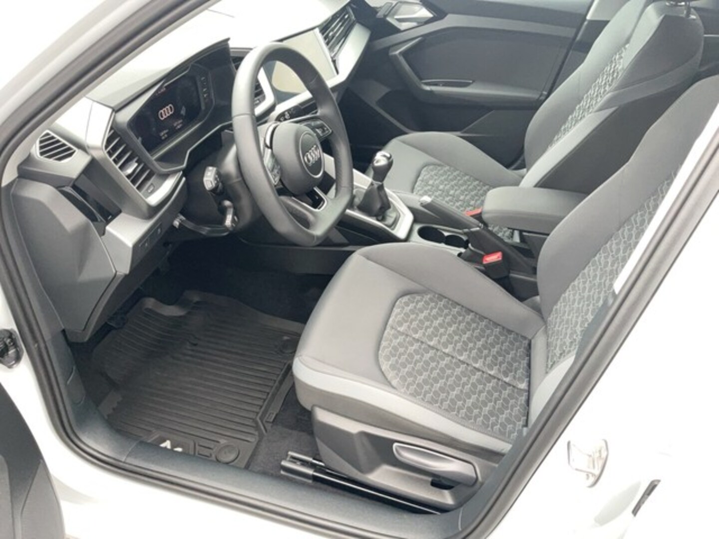 Bild über Audi A1 Sportback 25 TFSI Schaltgetriebe - für weitere Informationen kontaktieren Sie den Audi Partner