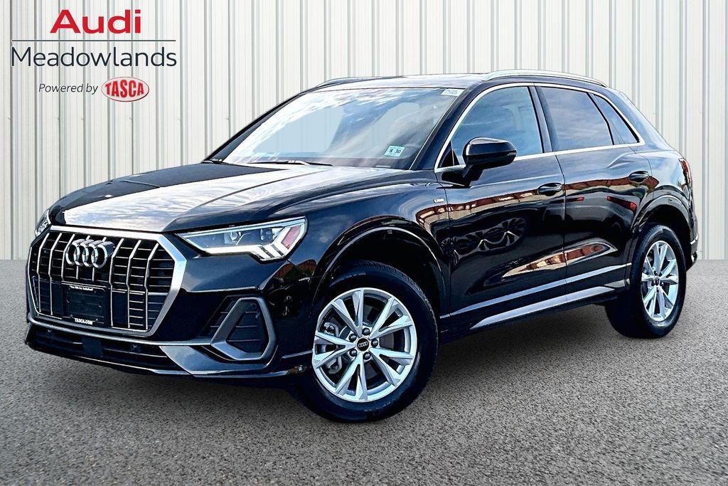 2025 Audi Q3 45 TFSI S Line Premium quattro's photo