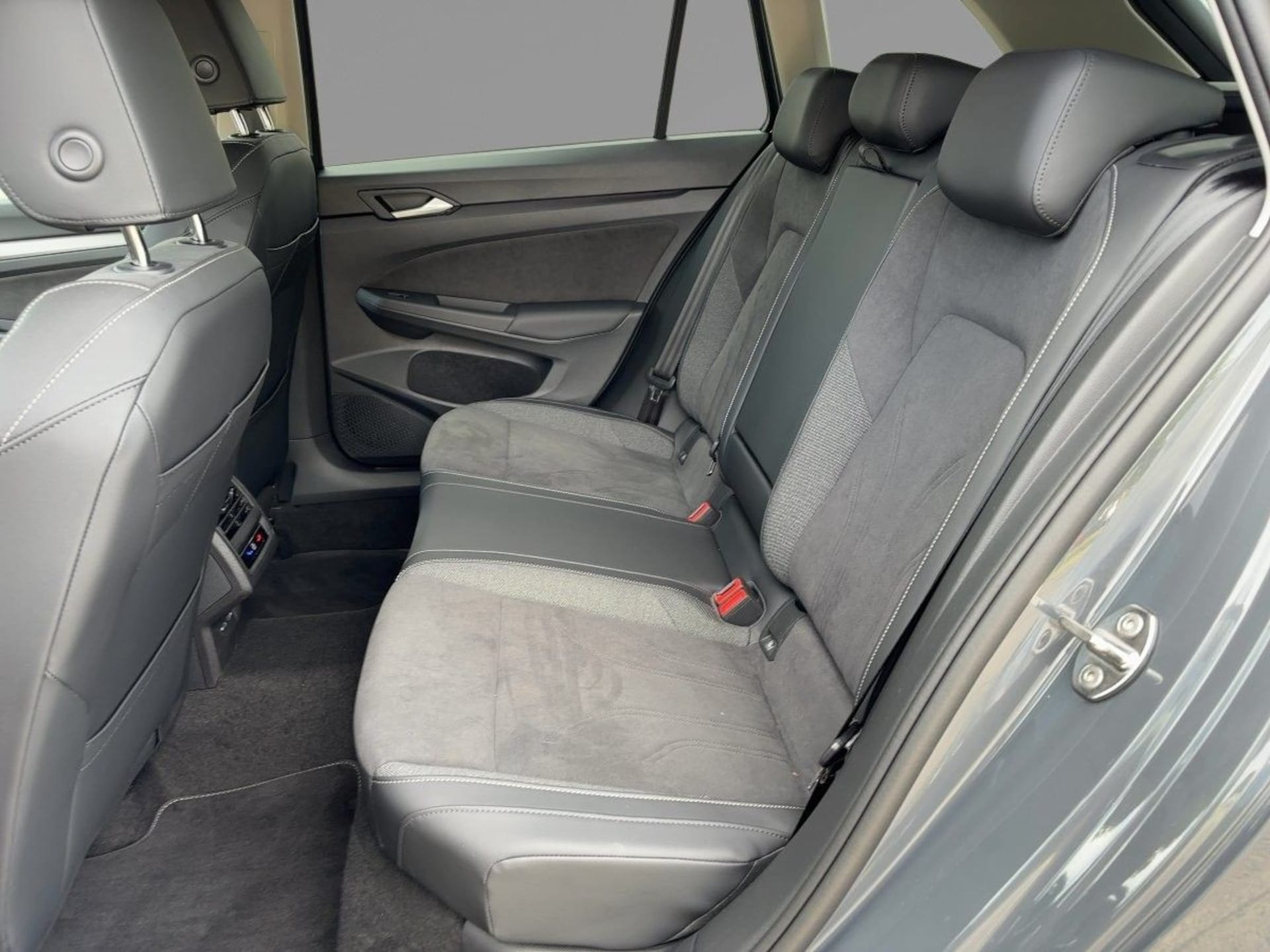 Volkswagen Golf Variant Style