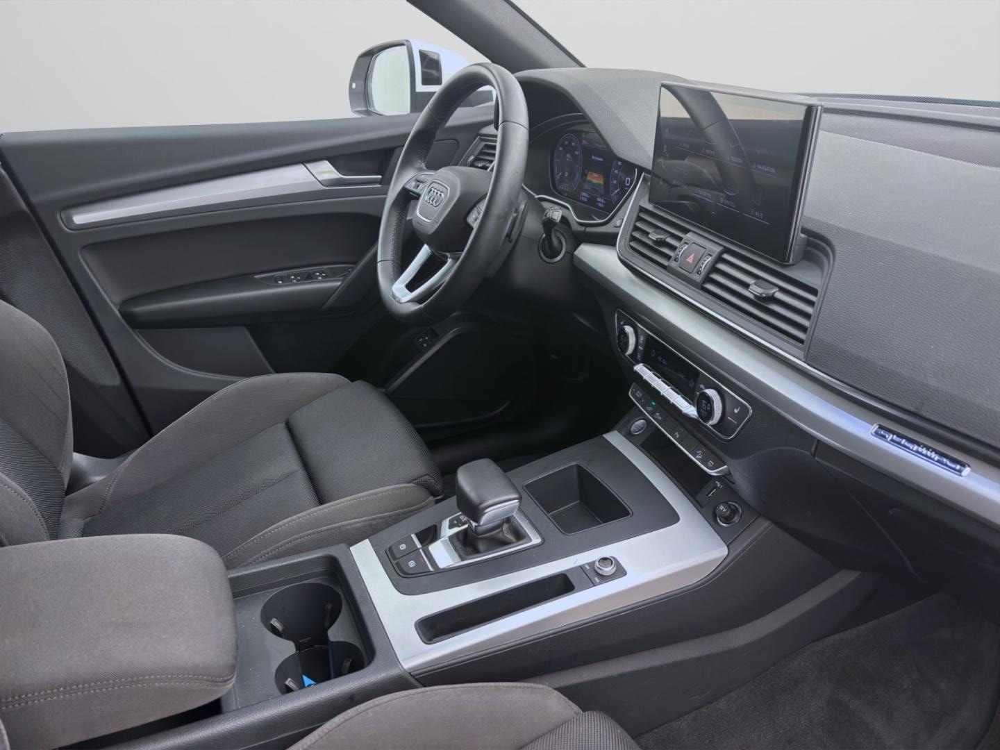 Bild über Audi Q5 TFSI e S line 55 TFSI e quattro S tronic - für weitere Informationen kontaktieren Sie den Audi Partner