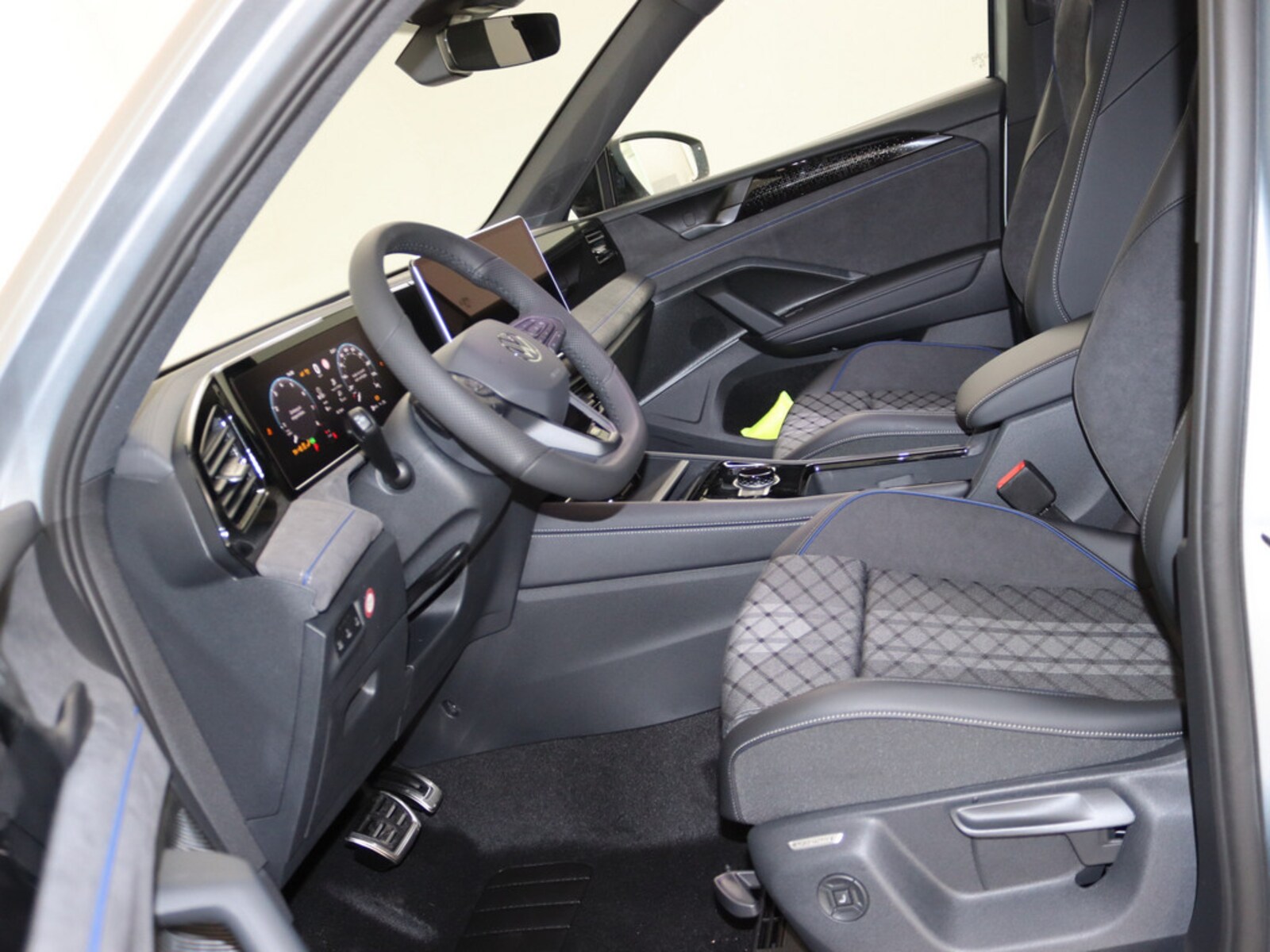 Volkswagen Tiguan – Bild 12