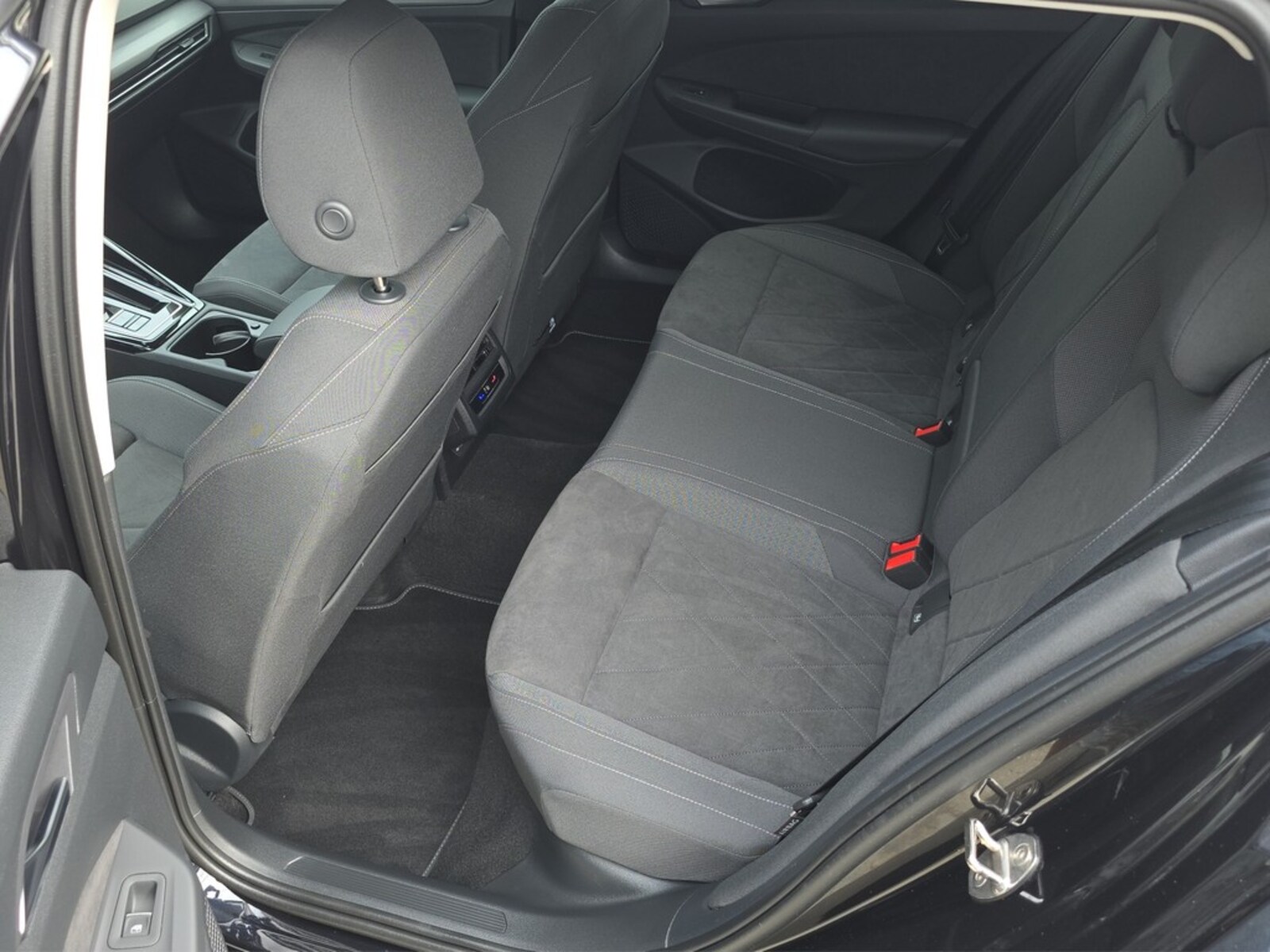 Volkswagen Golf Variant – Bild 12