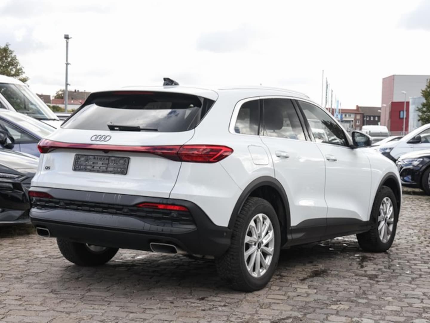 Bild über Audi Q5 SUV TFSI 150 kW S tronic - für weitere Informationen kontaktieren Sie den Audi Partner