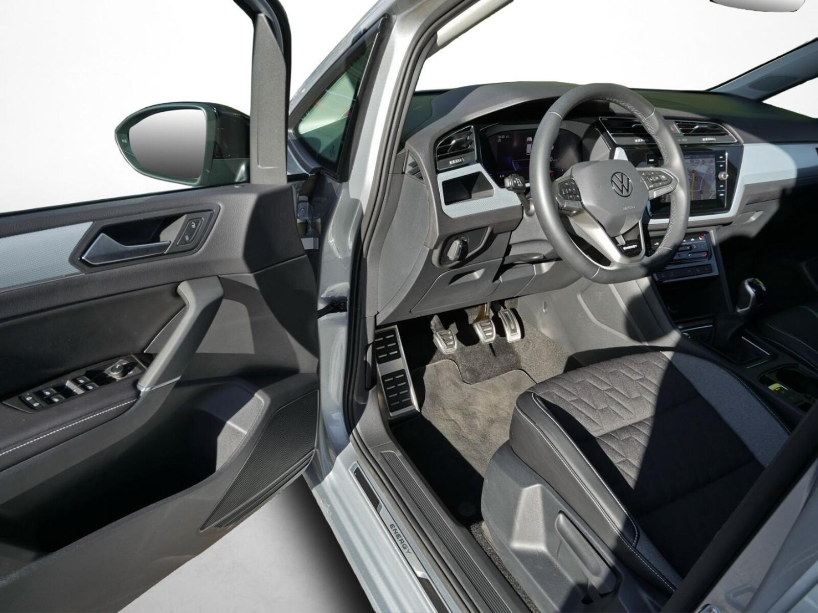 Volkswagen Touran – Bild 17