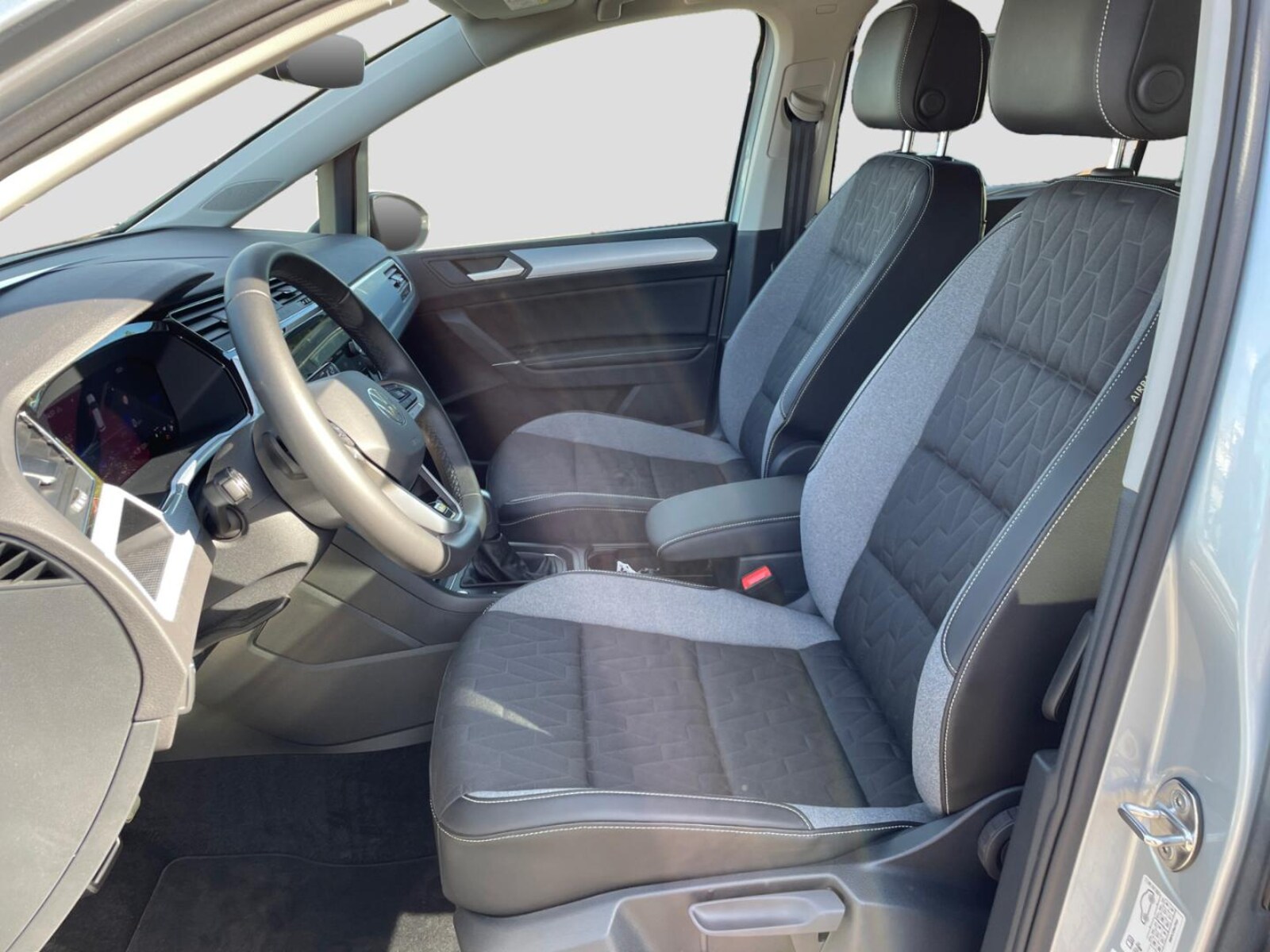 Volkswagen Touran – Bild 14