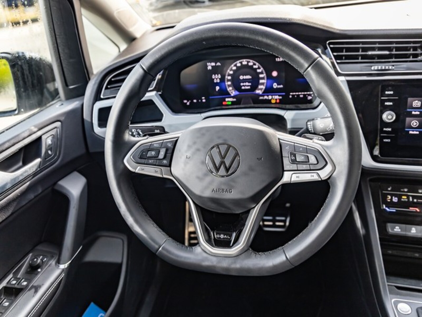 Volkswagen Touran – Bild 11