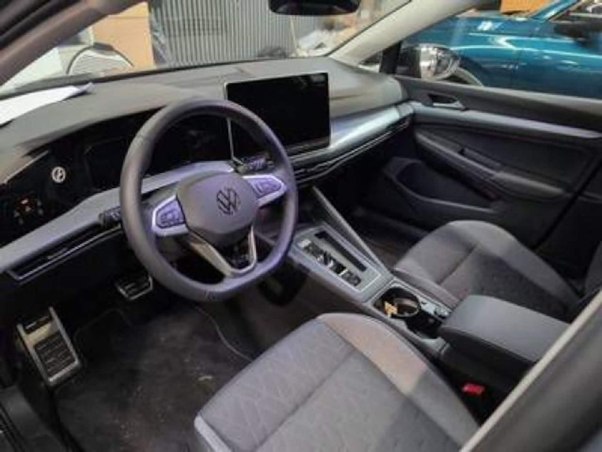 Volkswagen Golf Life