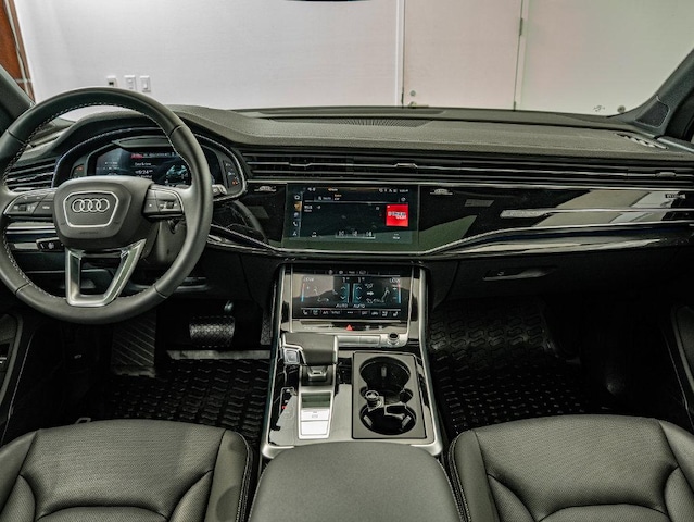 2025 Audi Q7 Premium Plus - Photo 29
