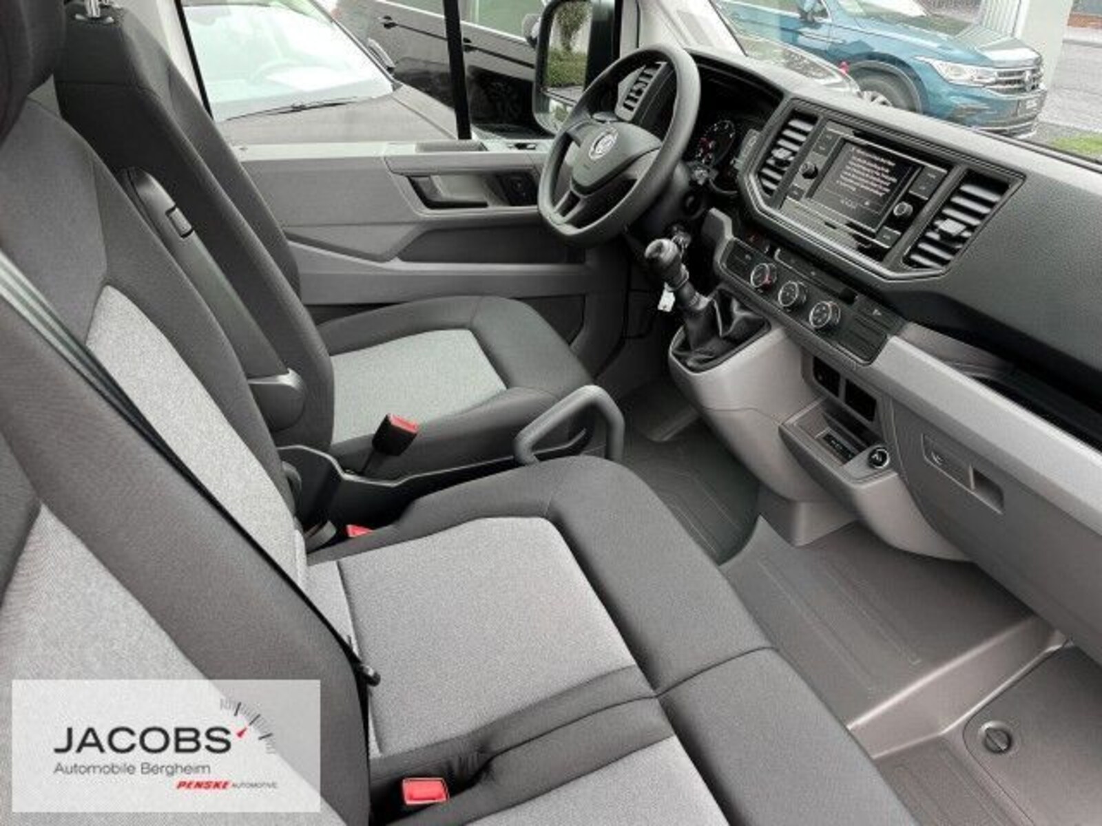 Volkswagen Crafter Einzelkabine mittlerer Radstand – Bild 11