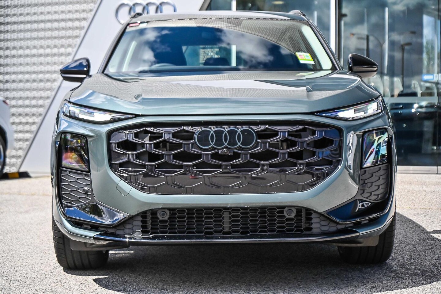 Image about Audi Q3 SUV TFSI 110 kW launch edition