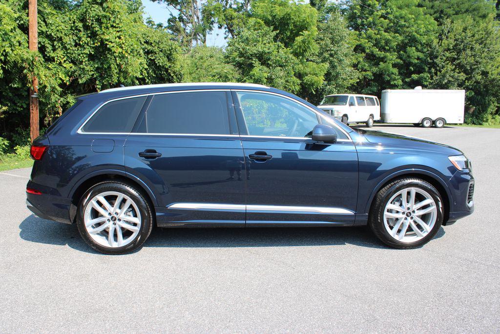 2025 Audi Q7 Premium Plus - Photo 9