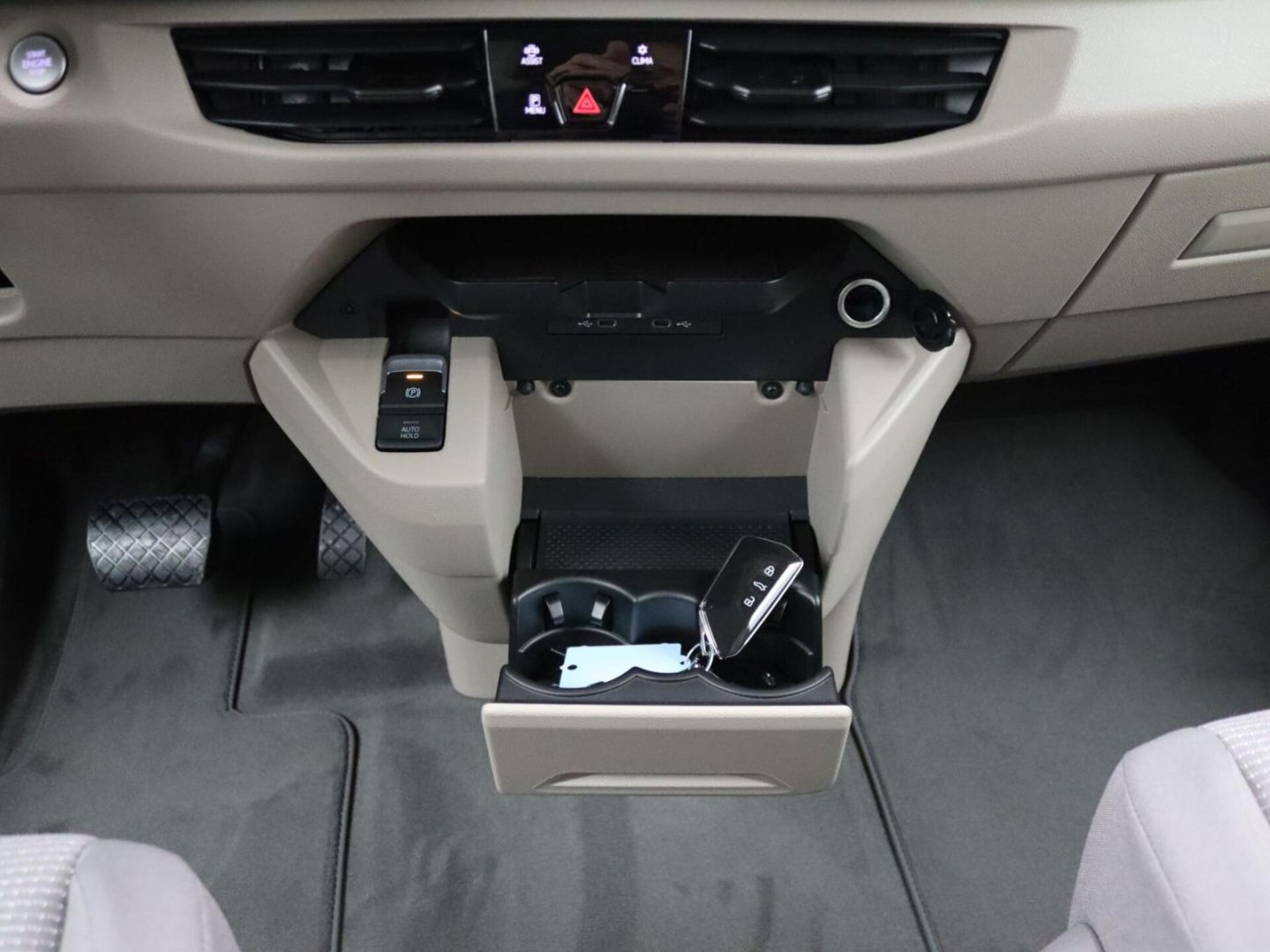 Volkswagen Multivan Basis-Modell