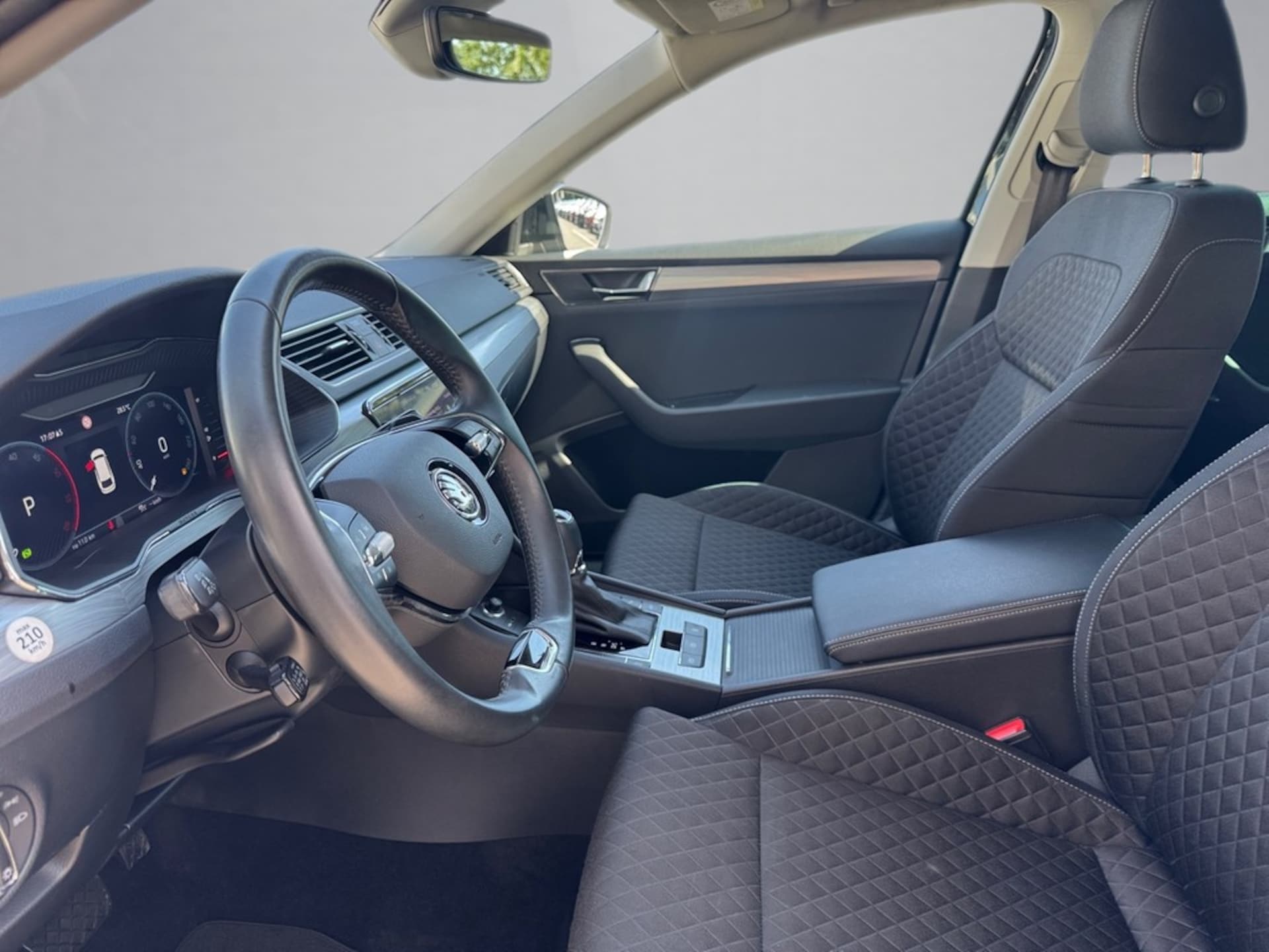Skoda Superb Combi Ambition