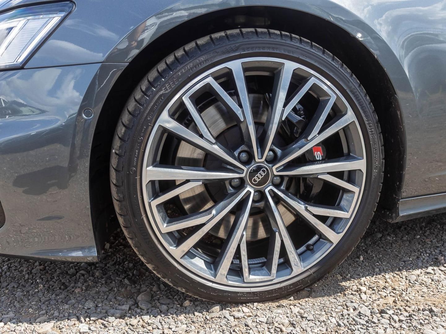 Bild über Audi S6 Avant TDI quattro tiptronic - für weitere Informationen kontaktieren Sie den Audi Partner