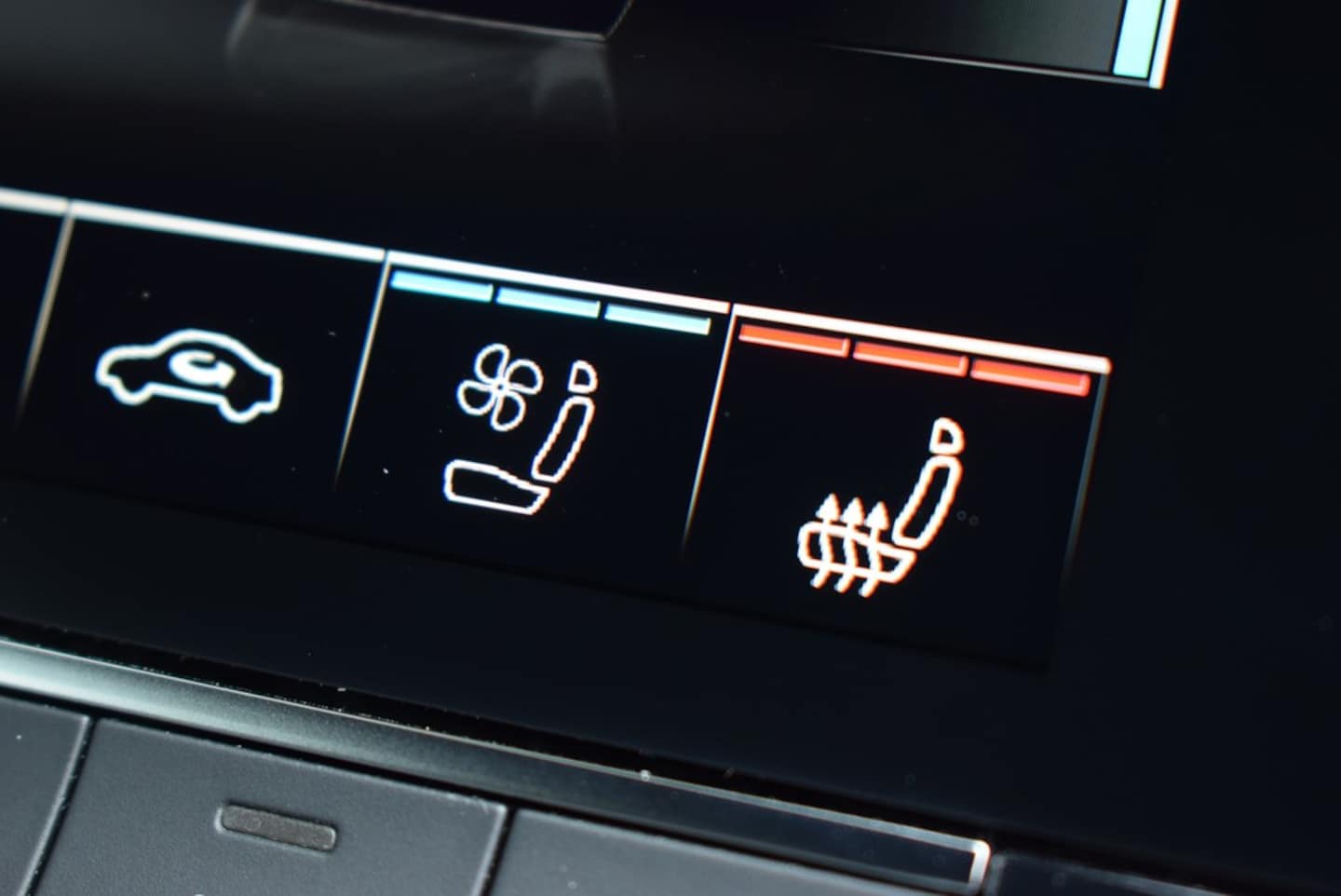 Bild über Audi A6 Limousine advanced 45 TDI quattro S tronic - für weitere Informationen kontaktieren Sie den Audi Partner