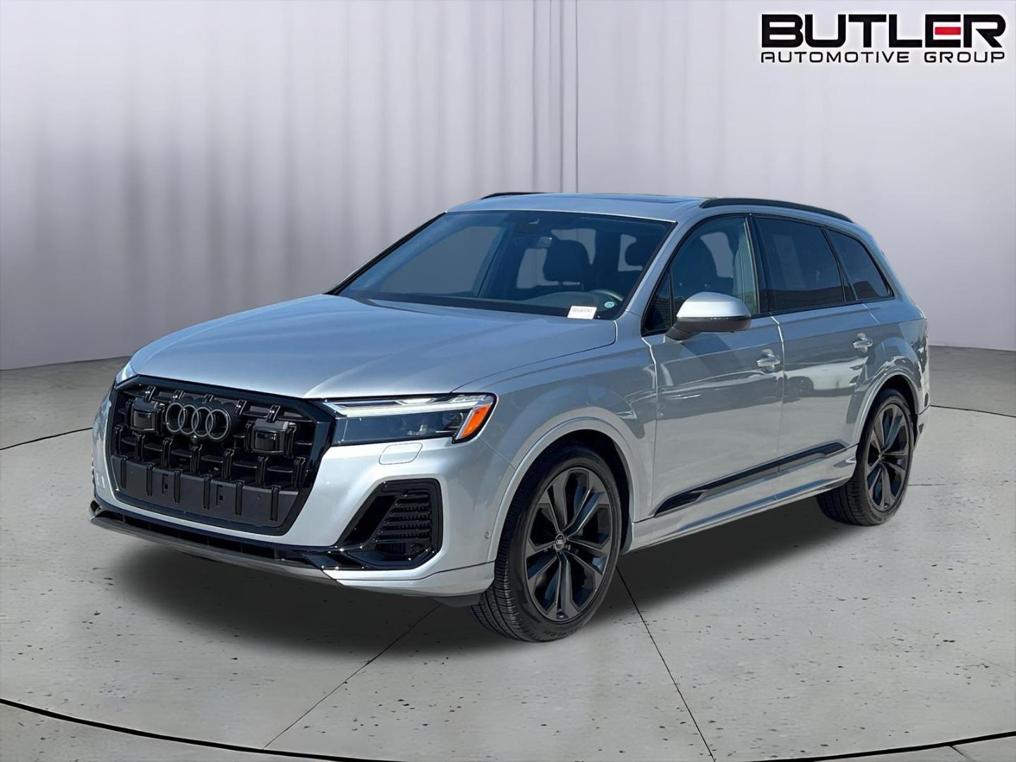 2025 Audi Q7 55 Premium Plus quattro Tiptronic's photo