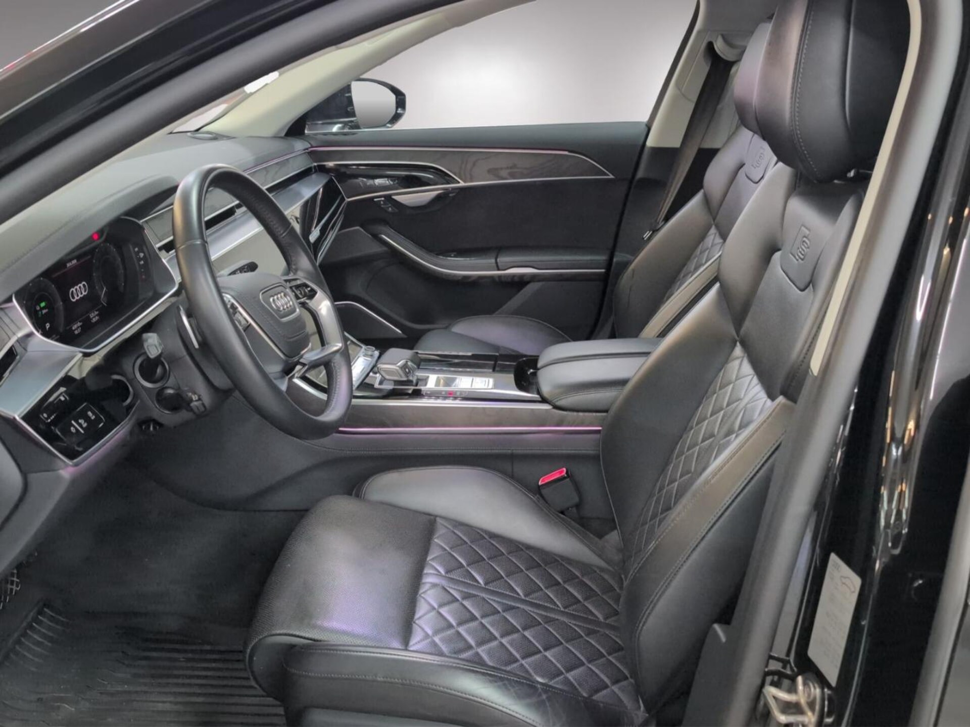 Audi A8 TFSI e