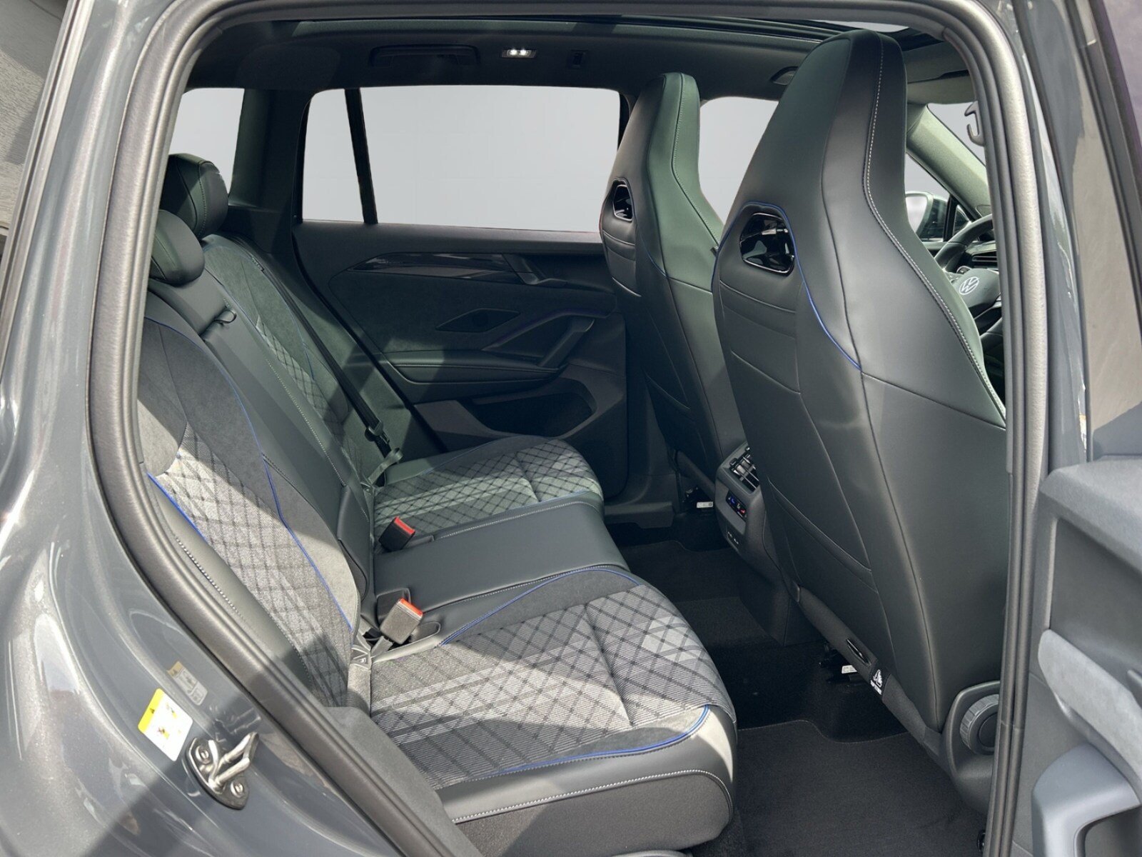 Volkswagen Tiguan – Bild 8