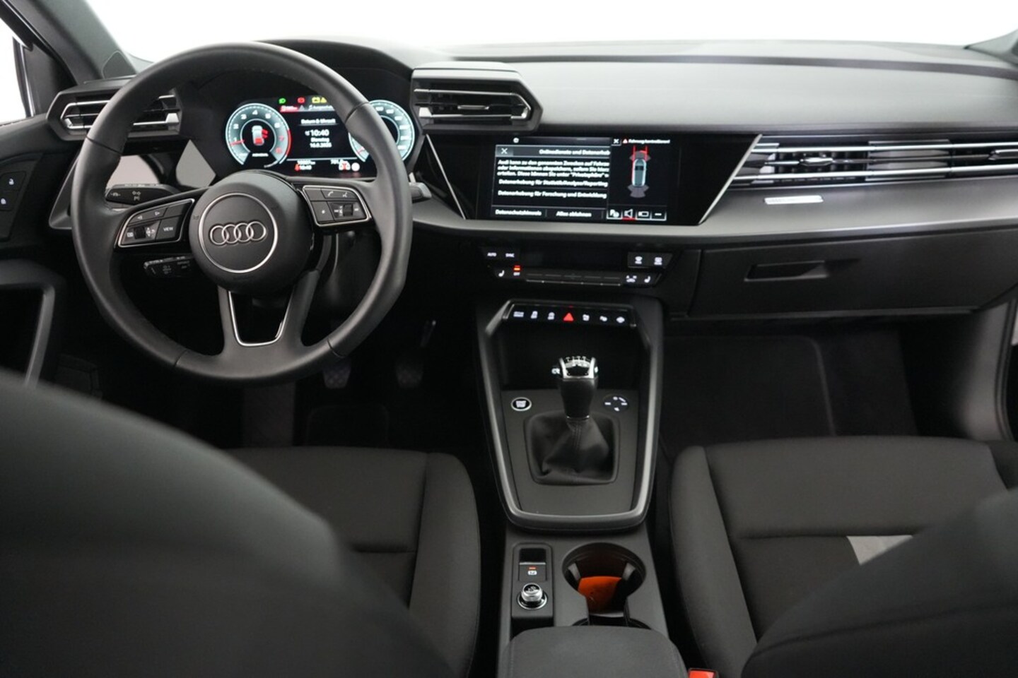 Bild über Audi A3 Sportback advanced 30 TFSI Schaltgetriebe - für weitere Informationen kontaktieren Sie den Audi Partner