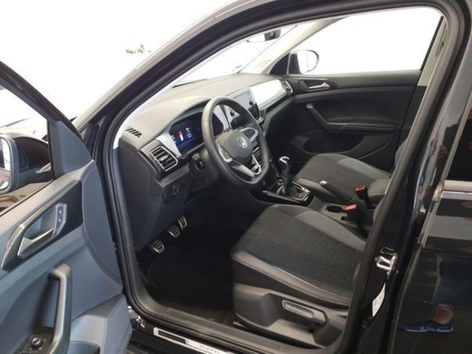Volkswagen T-Cross – Bild 8