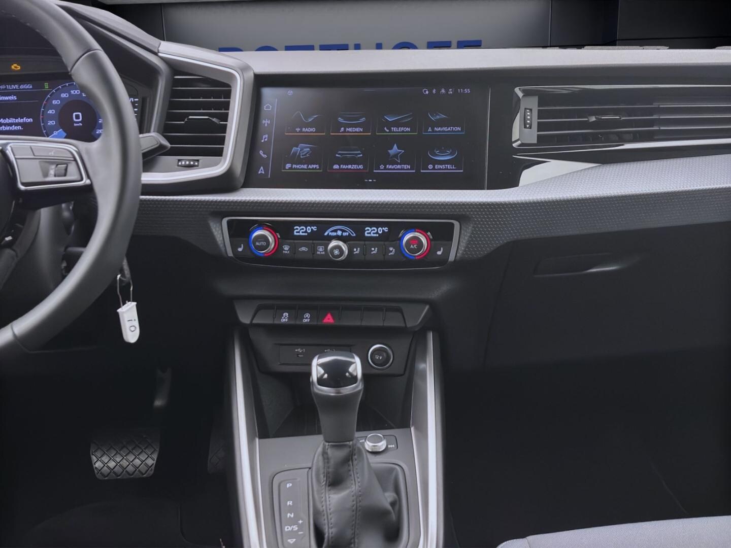 Bild über Audi A1 Sportback S line 25 TFSI S tronic - für weitere Informationen kontaktieren Sie den Audi Partner