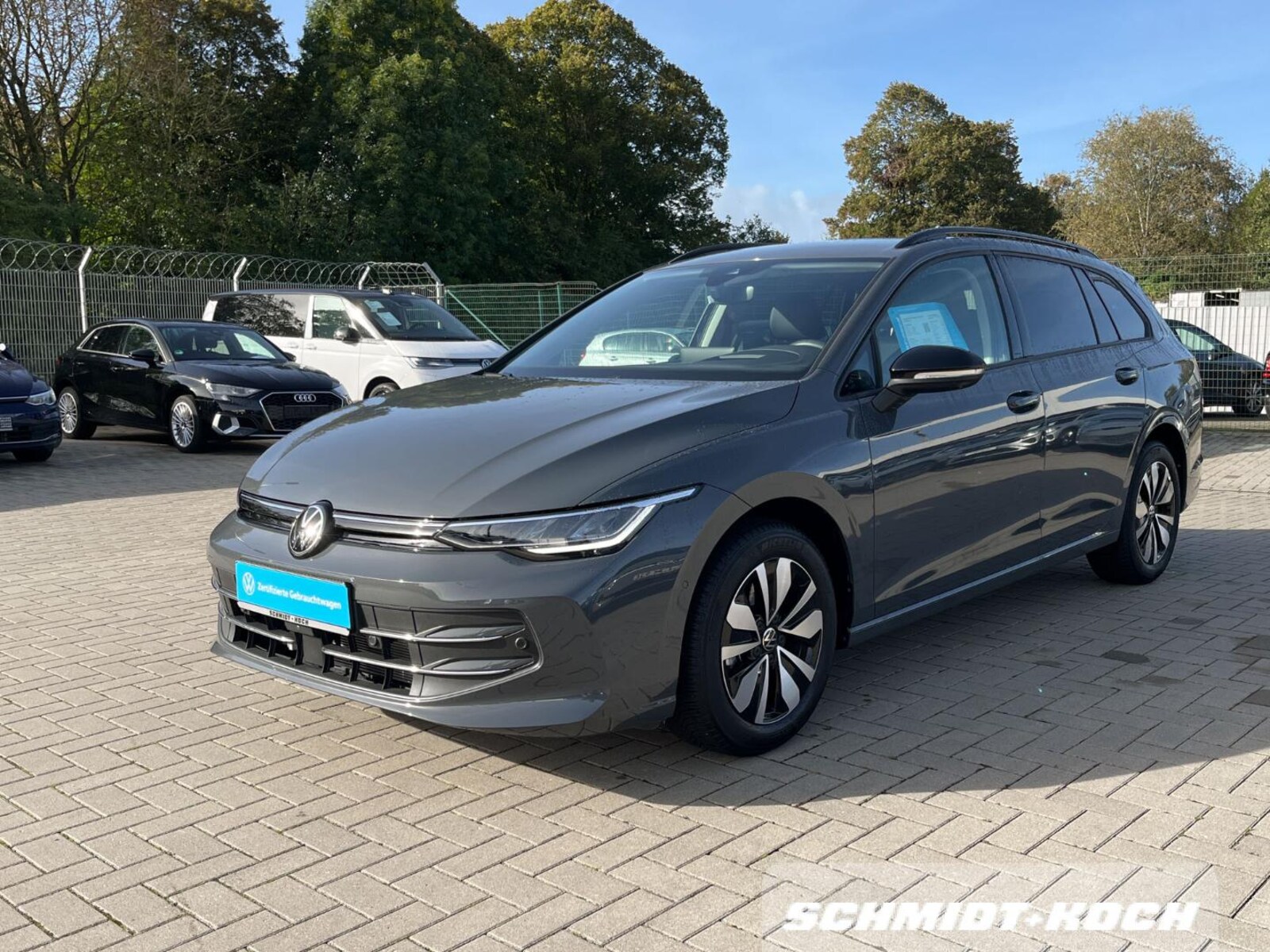 Volkswagen Golf Variant – Bild 2
