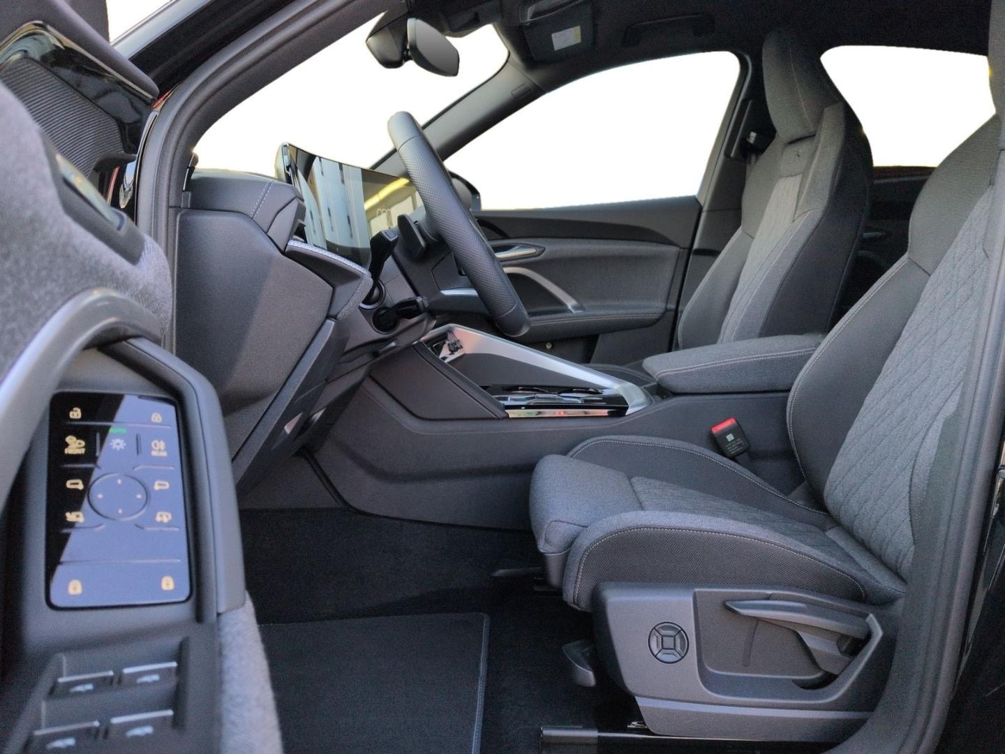 Bild über Audi Q5 Sportback TDI quattro 150 kW S tronic - für weitere Informationen kontaktieren Sie den Audi Partner