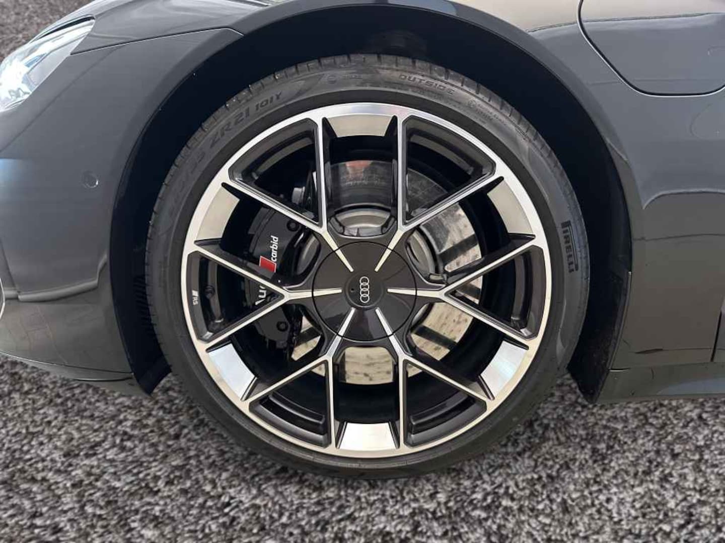 Bild über Audi RS e-tron GT e-tron quattro - für weitere Informationen kontaktieren Sie den Audi Partner