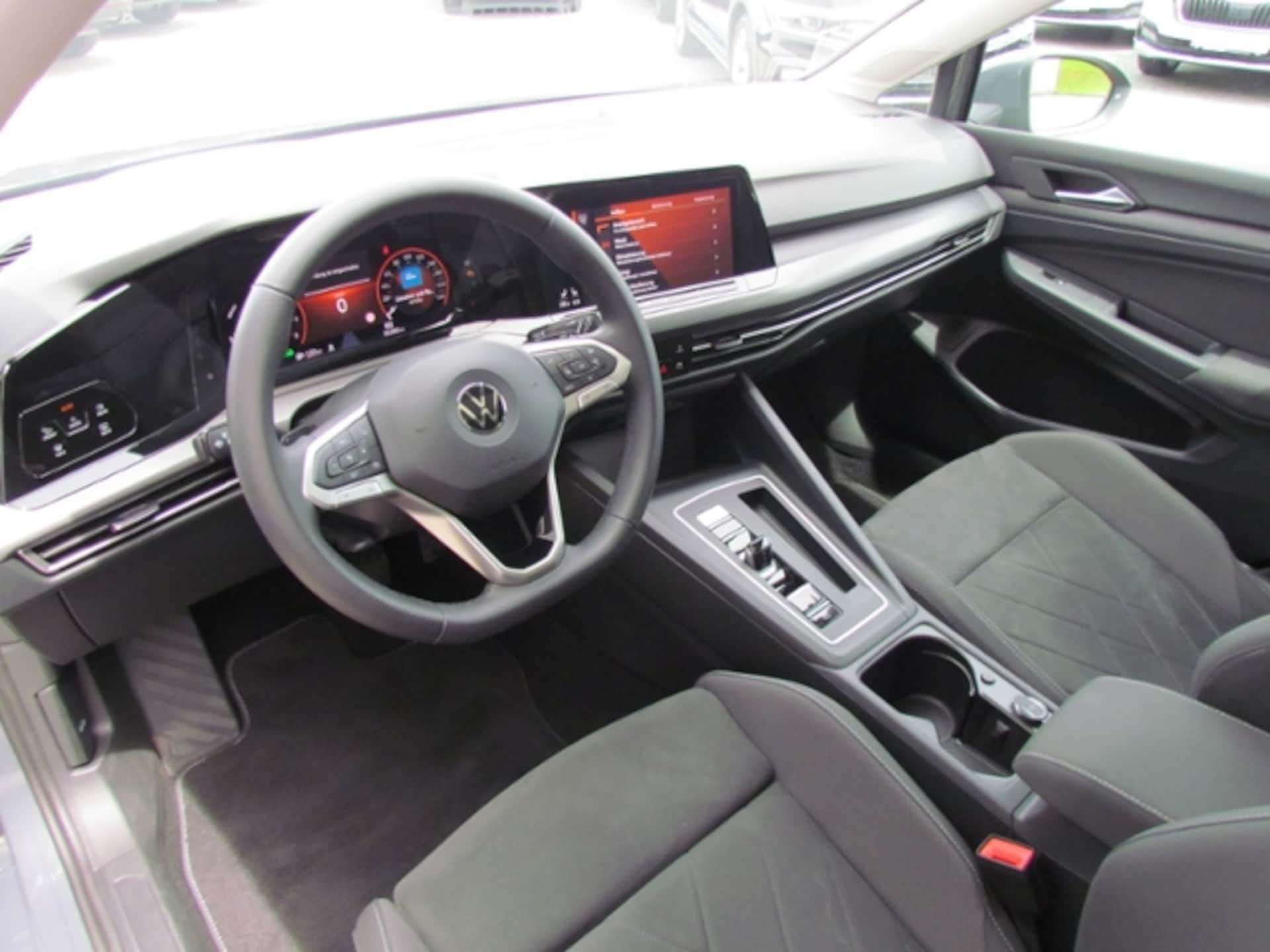 Volkswagen Golf Style