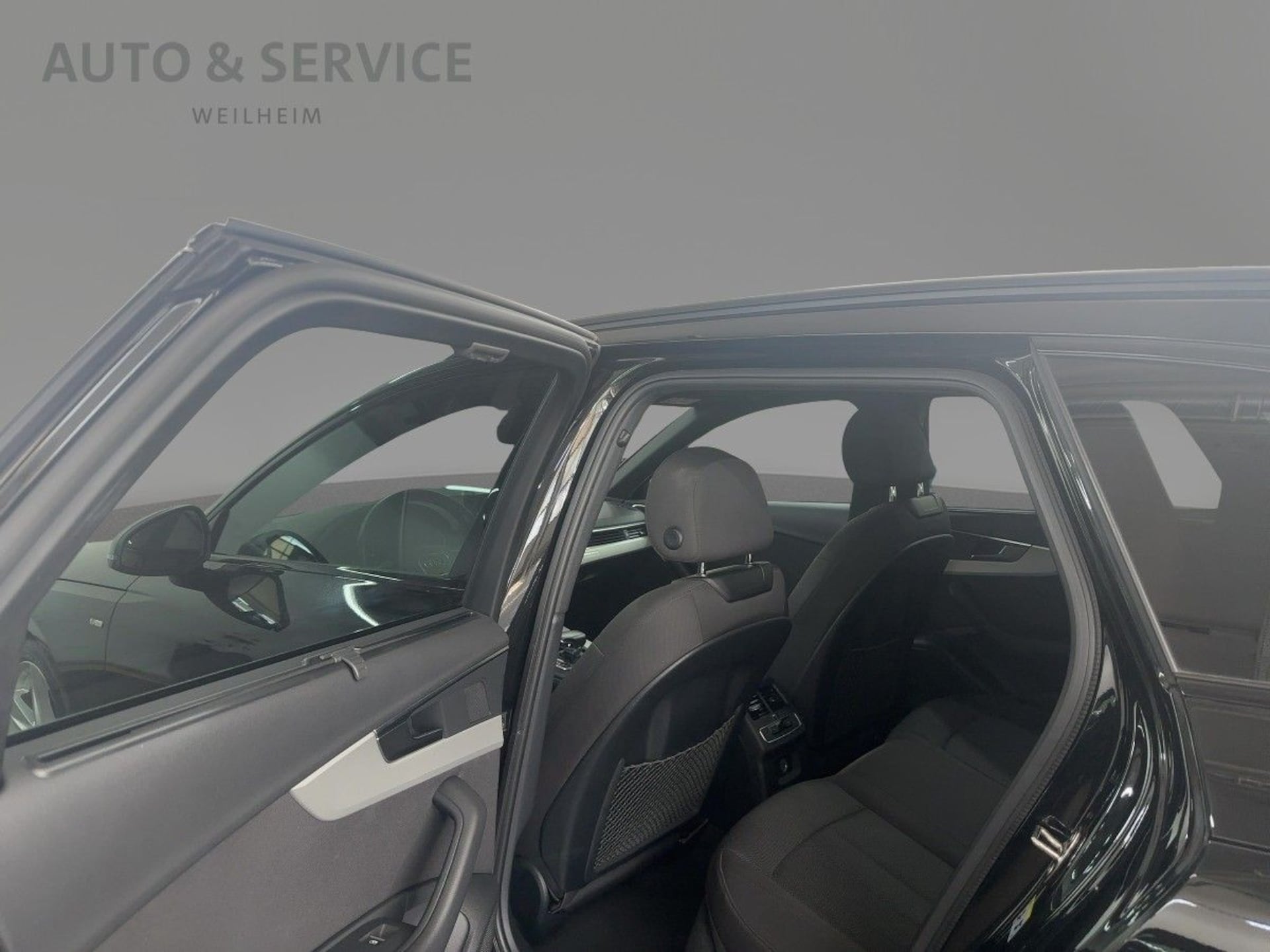 Audi A4 Avant S line