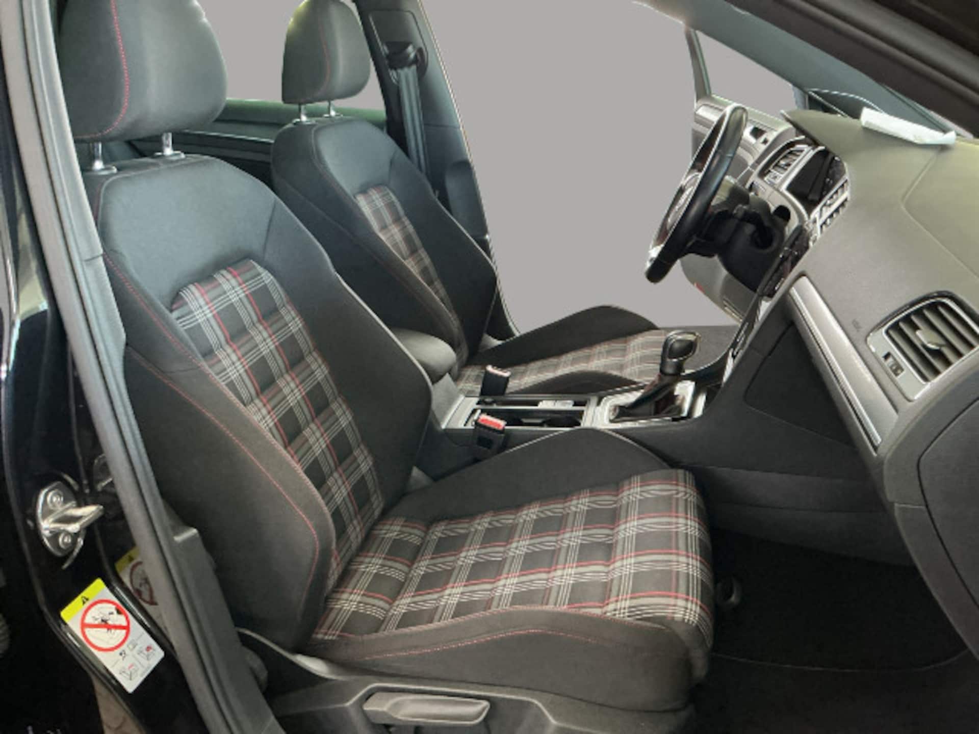 Volkswagen Golf GTI Performance