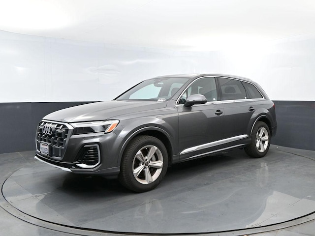 Photo of 2025 Audi Q7
