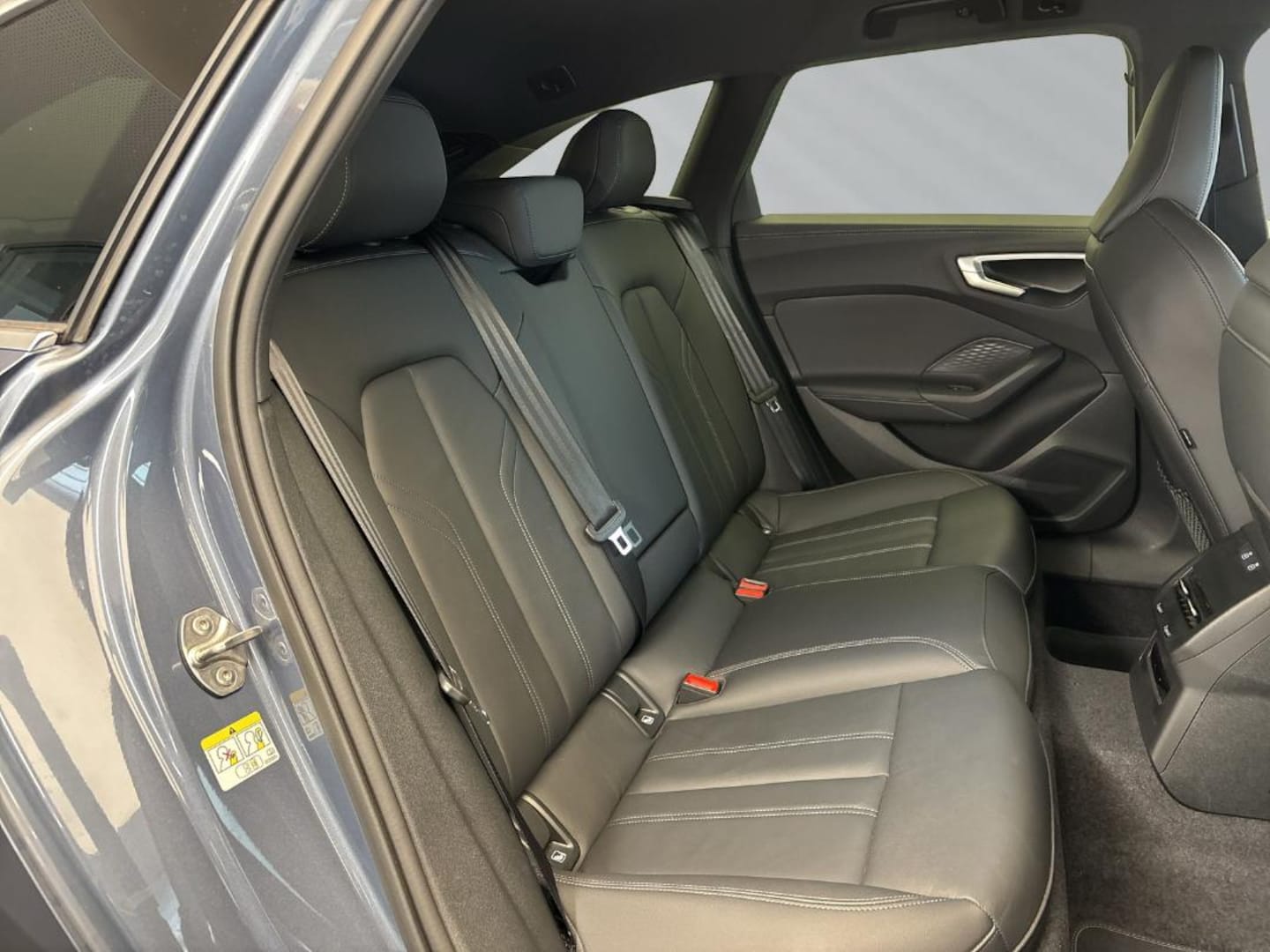 Bild über Audi A5 Avant TFSI S tronic - für weitere Informationen kontaktieren Sie den Audi Partner