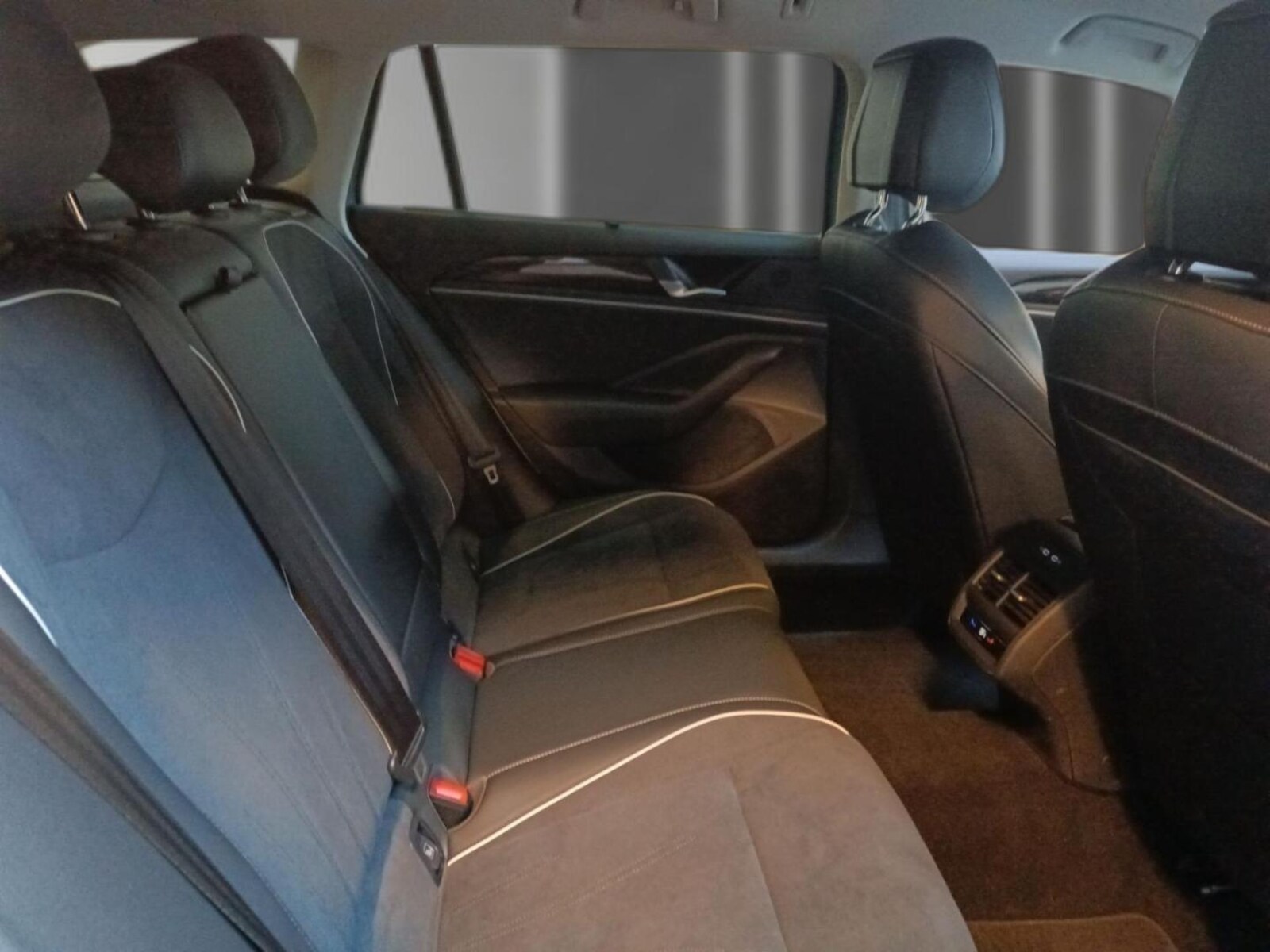 Volkswagen Passat – Bild 19