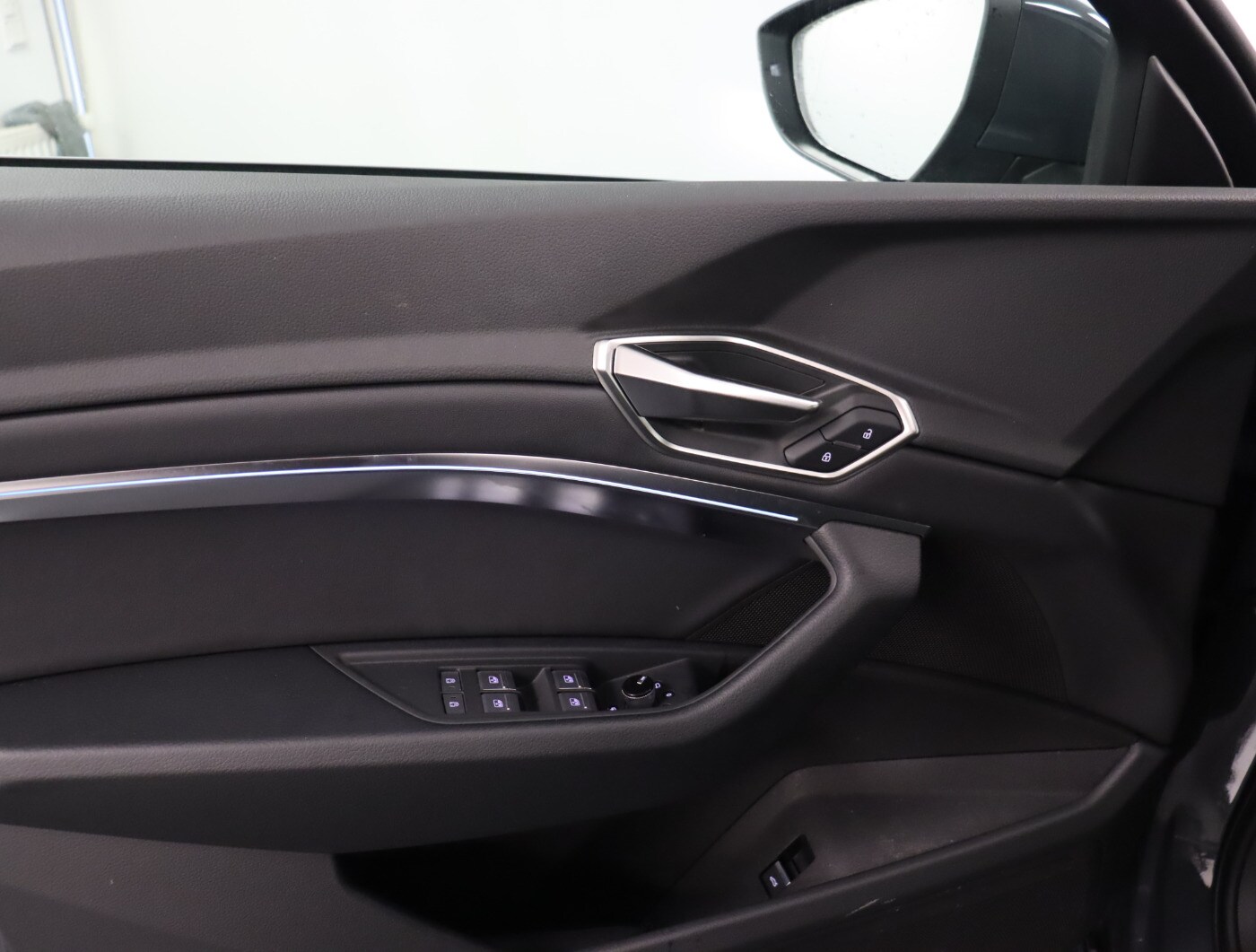 Image about Audi Q8 Sportback e-tron advanced 55 e-tron quattro