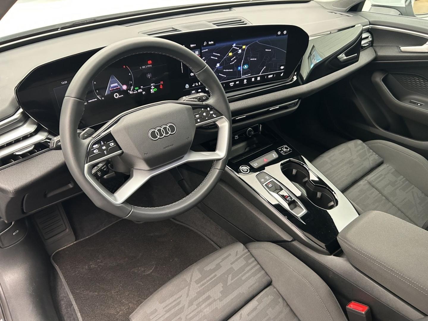 Bild über Audi A5 Avant TDI 150 kW S tronic - für weitere Informationen kontaktieren Sie den Audi Partner