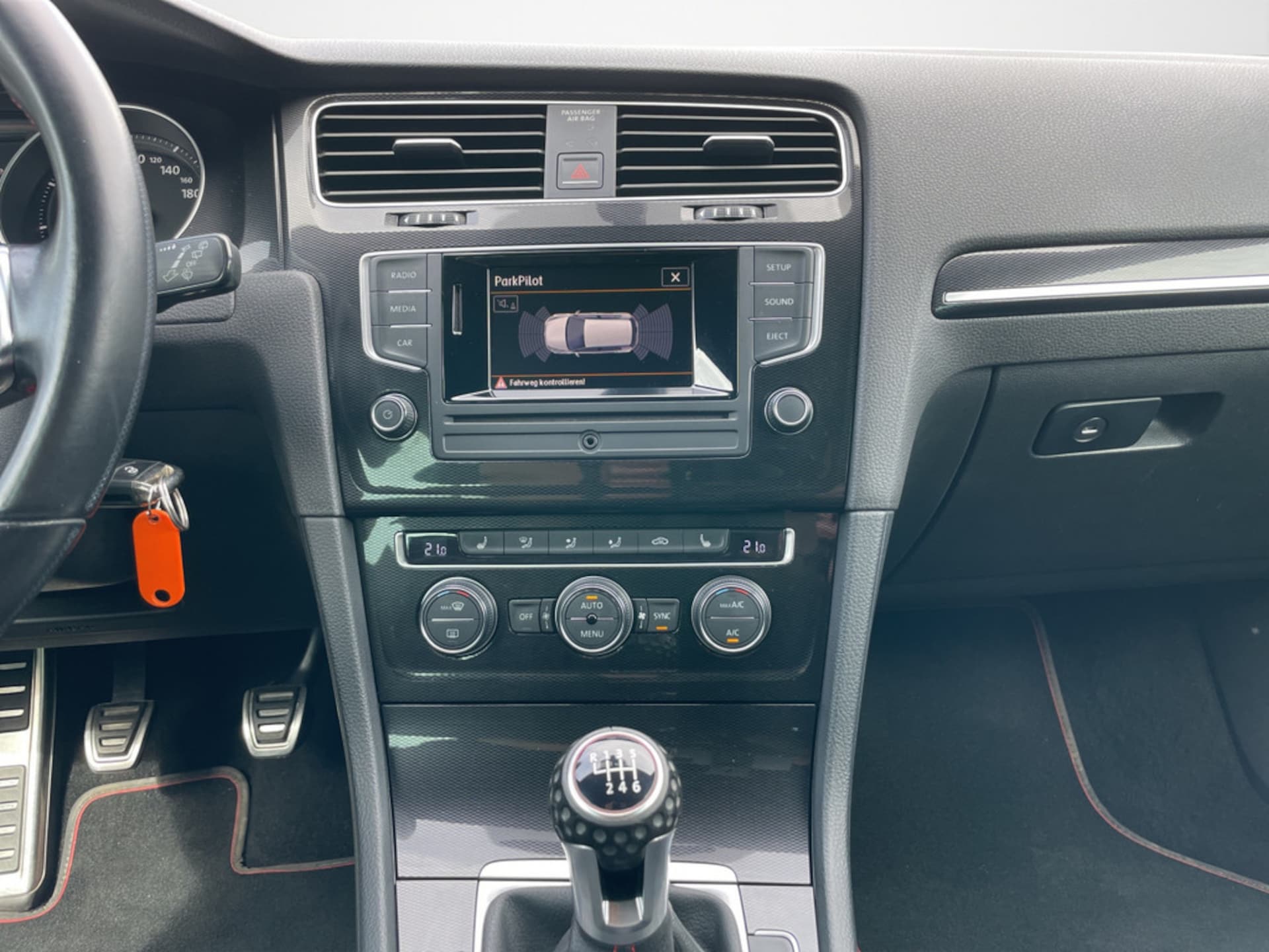 Volkswagen Golf GTI