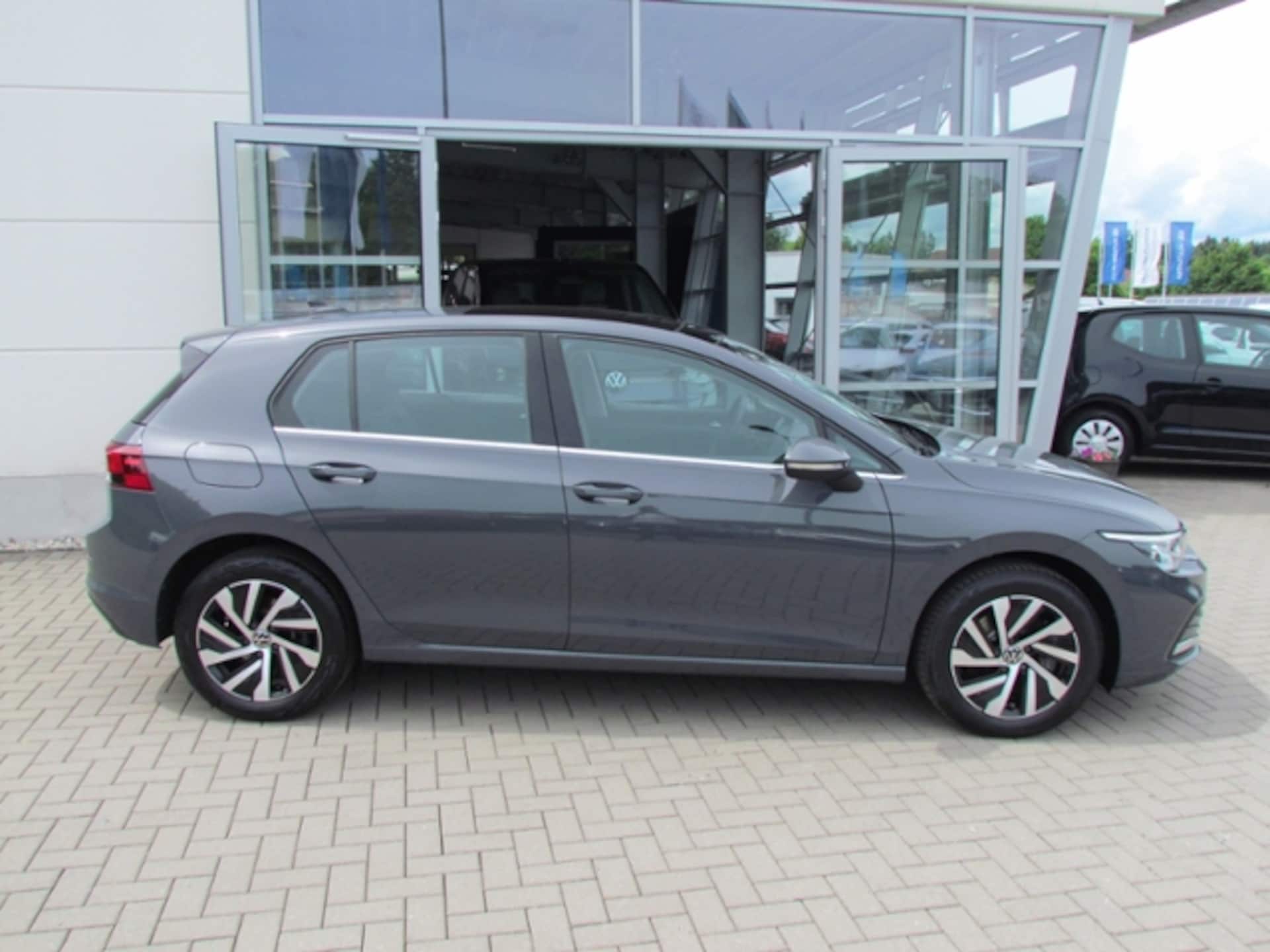 Volkswagen Golf Style