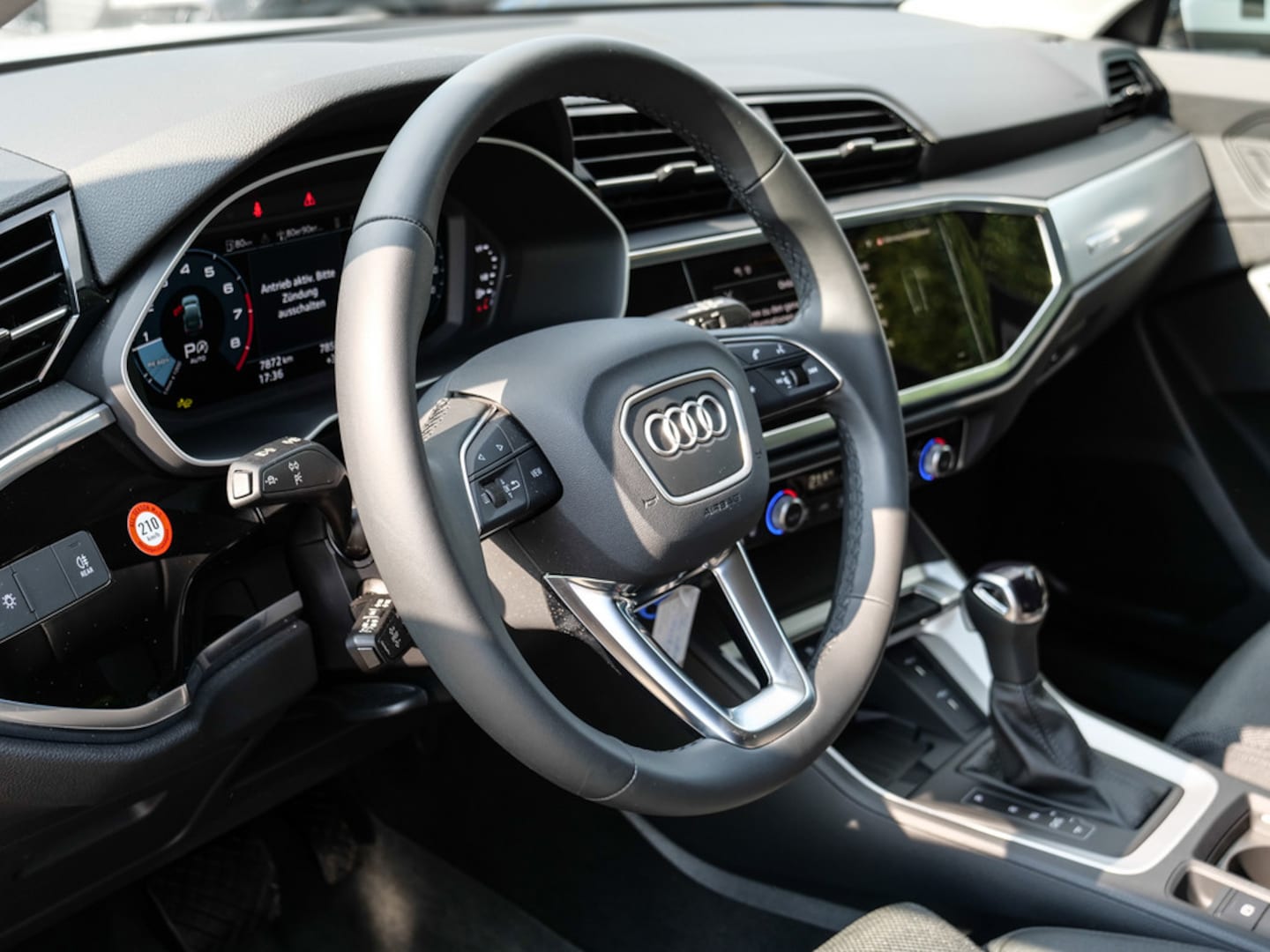 Bild über Audi Q3 Sportback TFSI 110 kW S tronic - für weitere Informationen kontaktieren Sie den Audi Partner