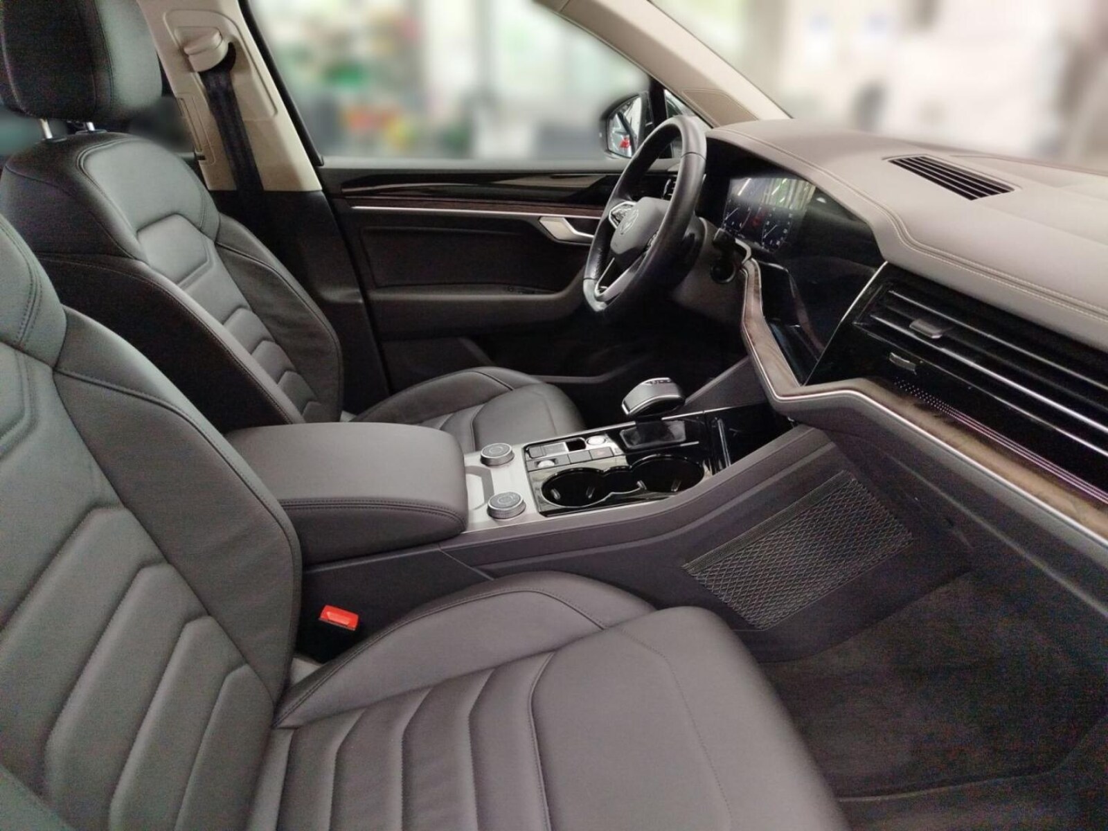 Volkswagen Touareg – Bild 12
