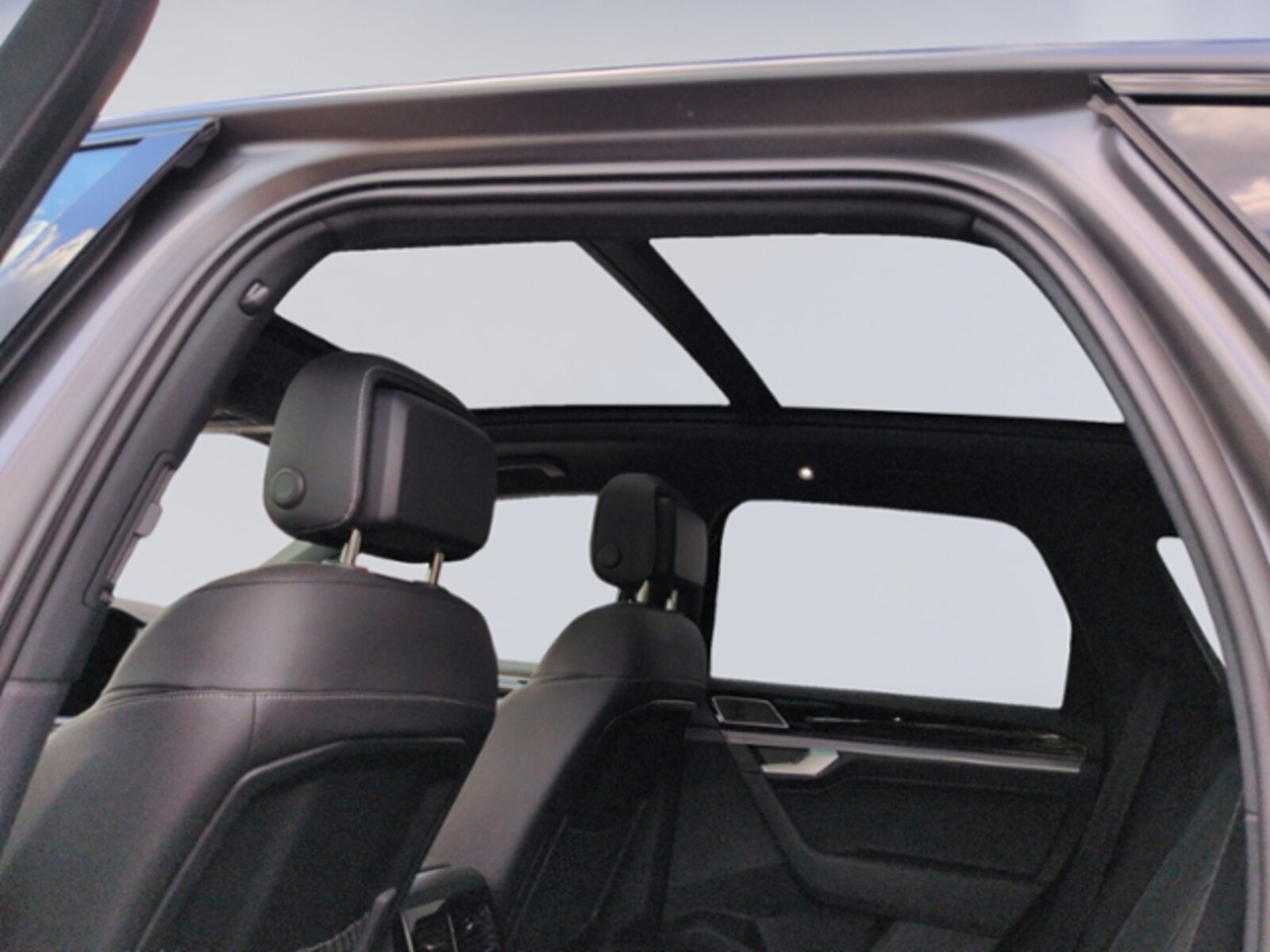 Volkswagen Touareg – Bild 18