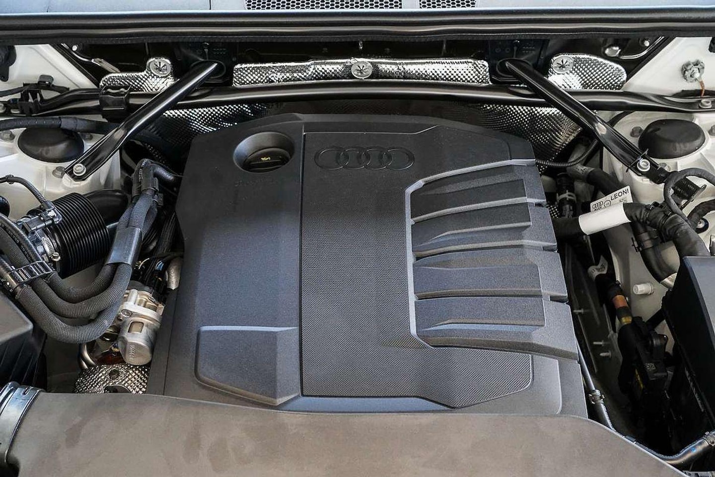 Image about Audi Q5 SUV TDI quattro 150 kW sport