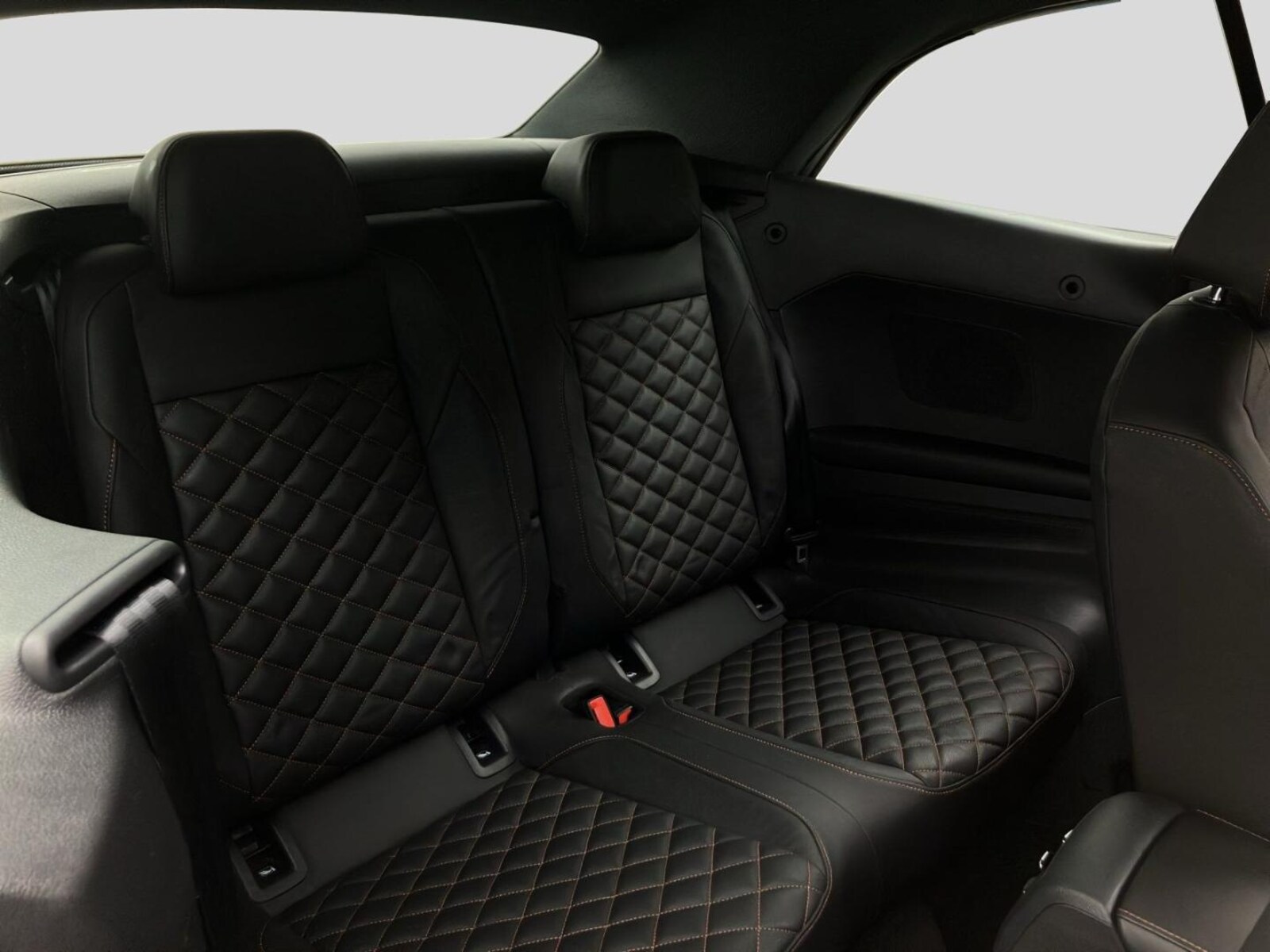 Volkswagen T-Roc Cabriolet – Bild 17