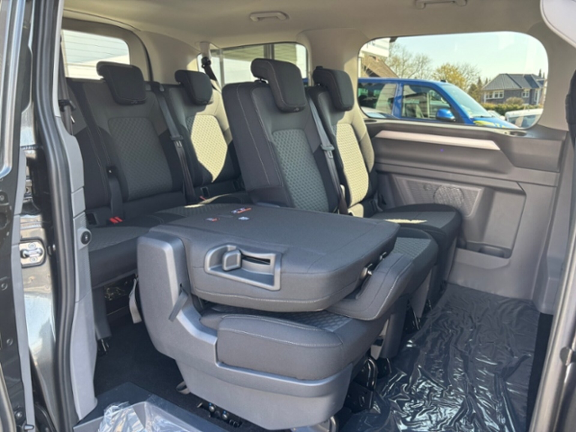 Volkswagen e-Caravelle Life