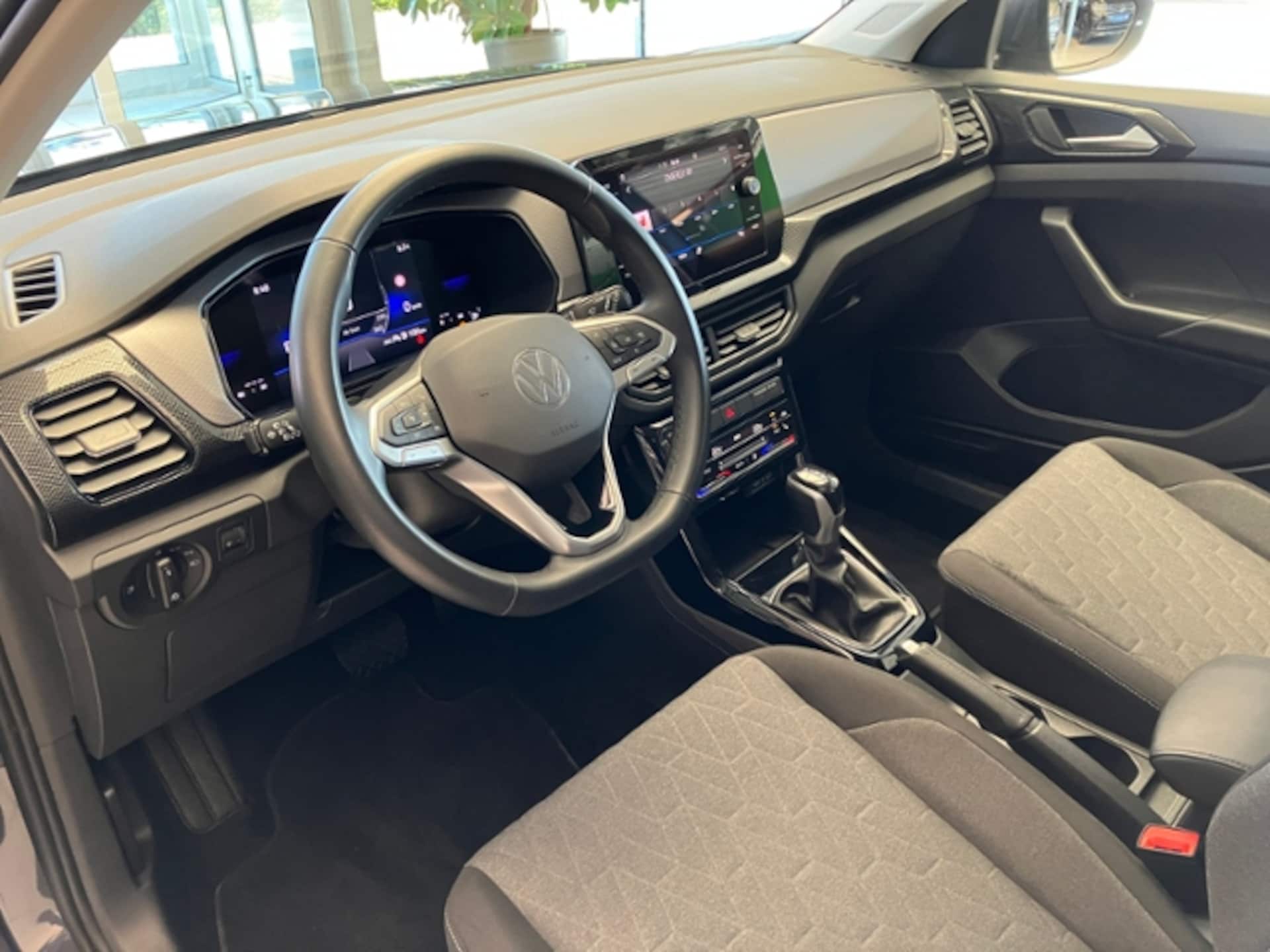 Volkswagen T-Cross Life