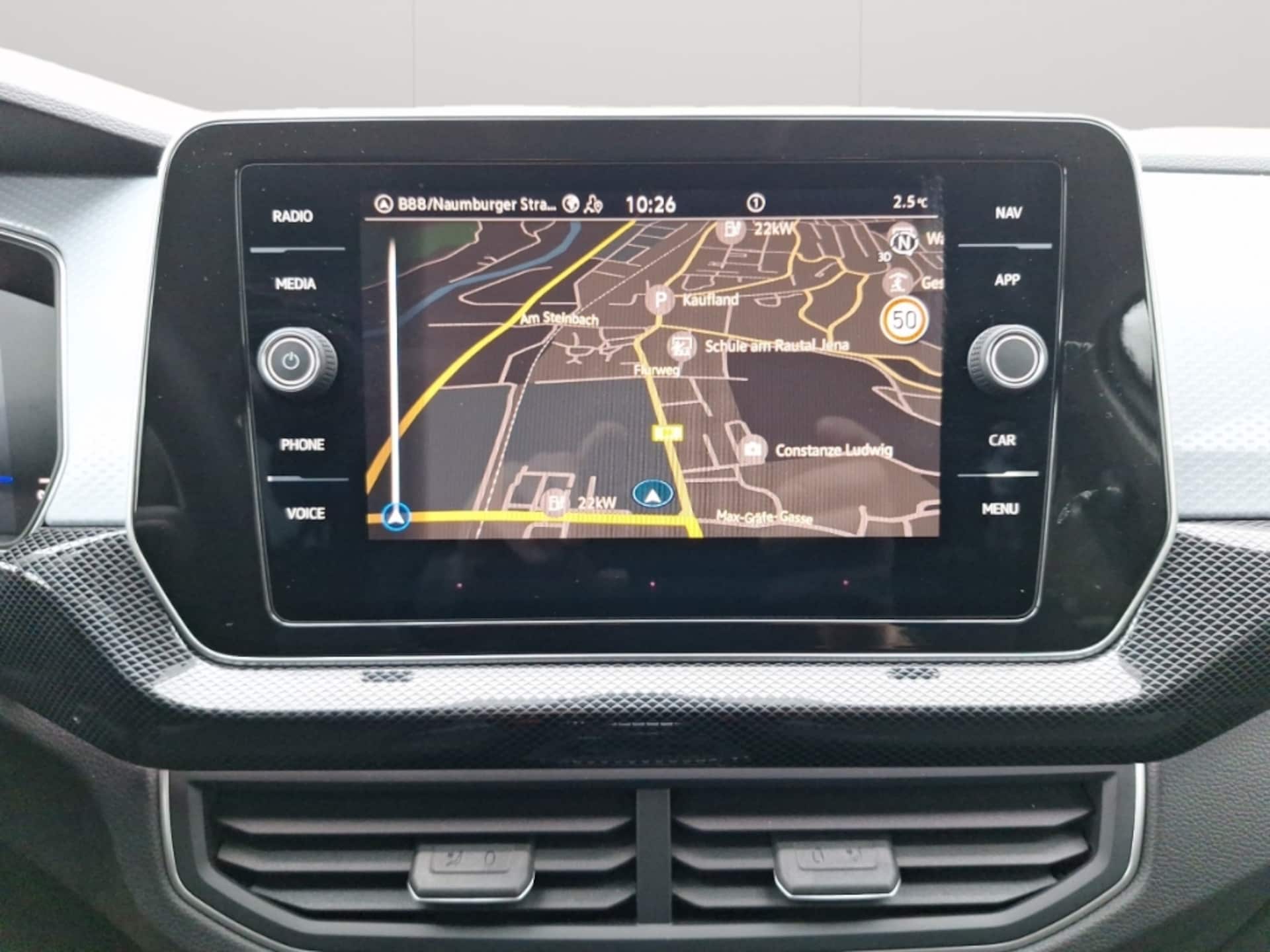 Volkswagen T-Cross Life